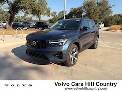 2026 Volvo XC40 B4 Plus FWD SUV 2026 Volvo XC40 B4 Plus FWD SUV