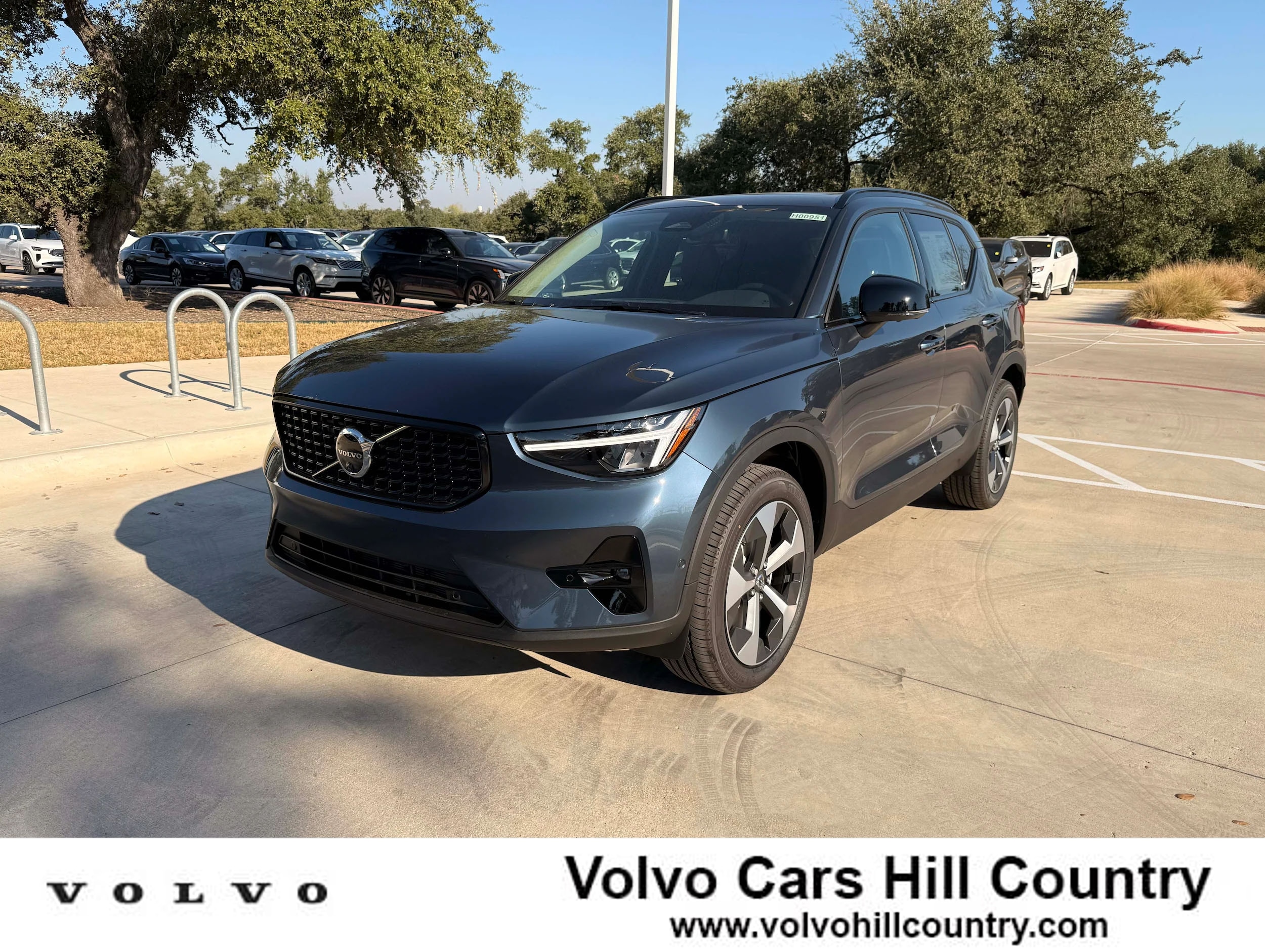2026 Volvo XC40 Plus's photo