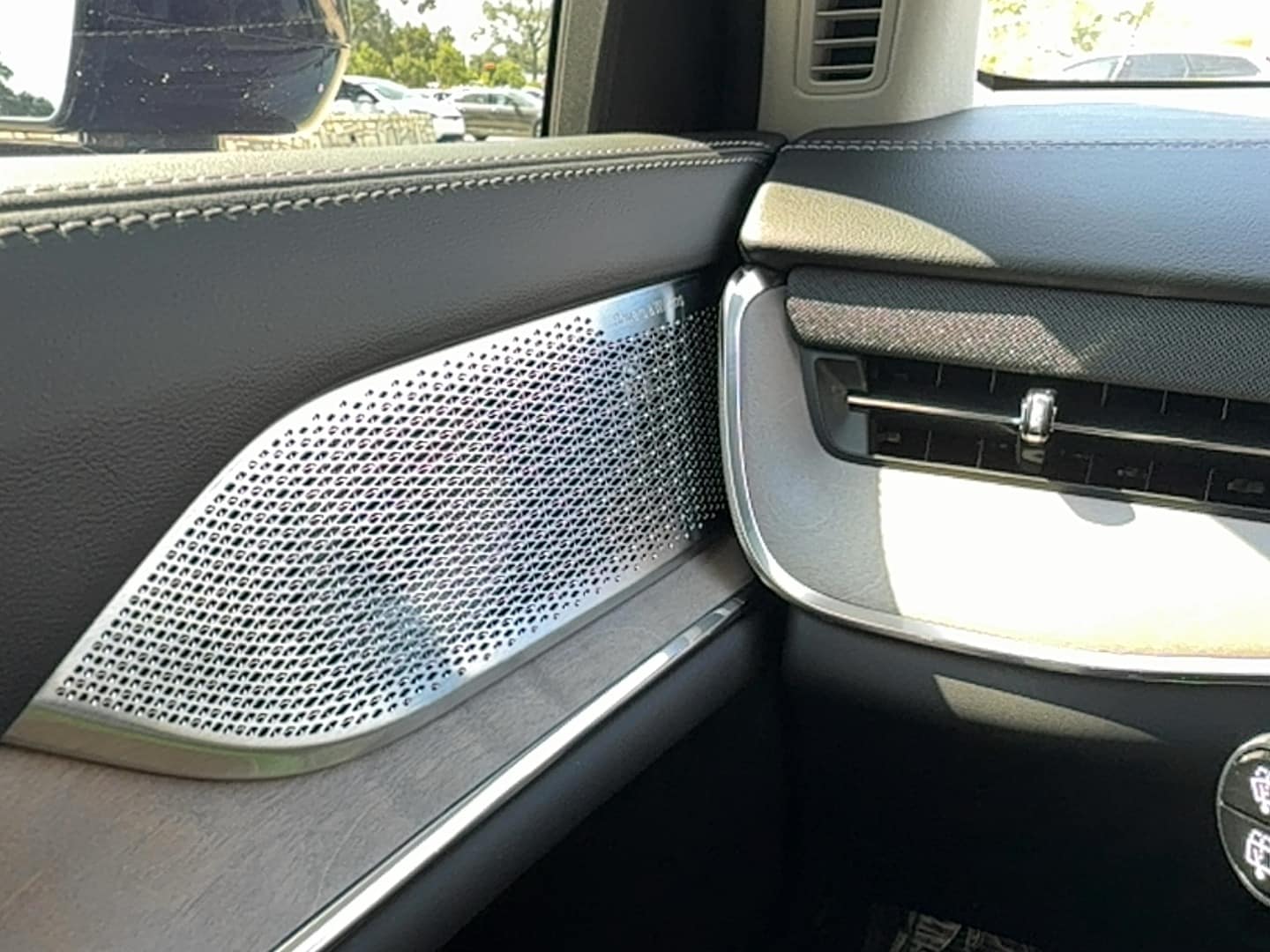 2025 Volvo EX90 Ultra - Photo 20