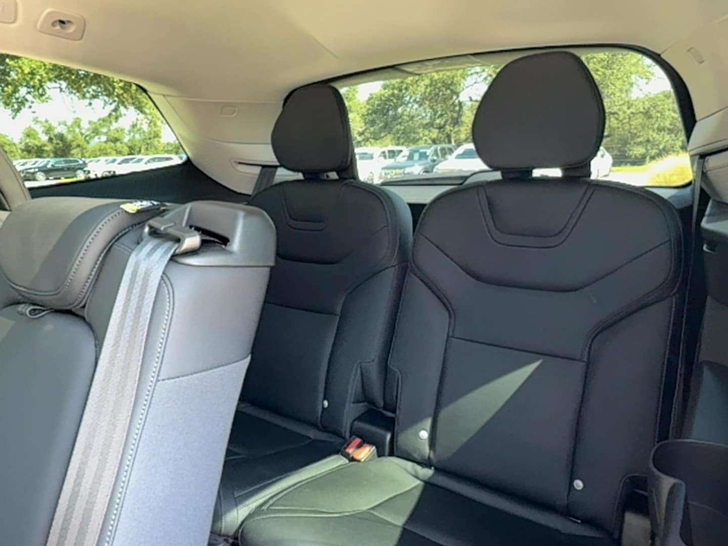 2025 Volvo EX90 Ultra - Photo 16