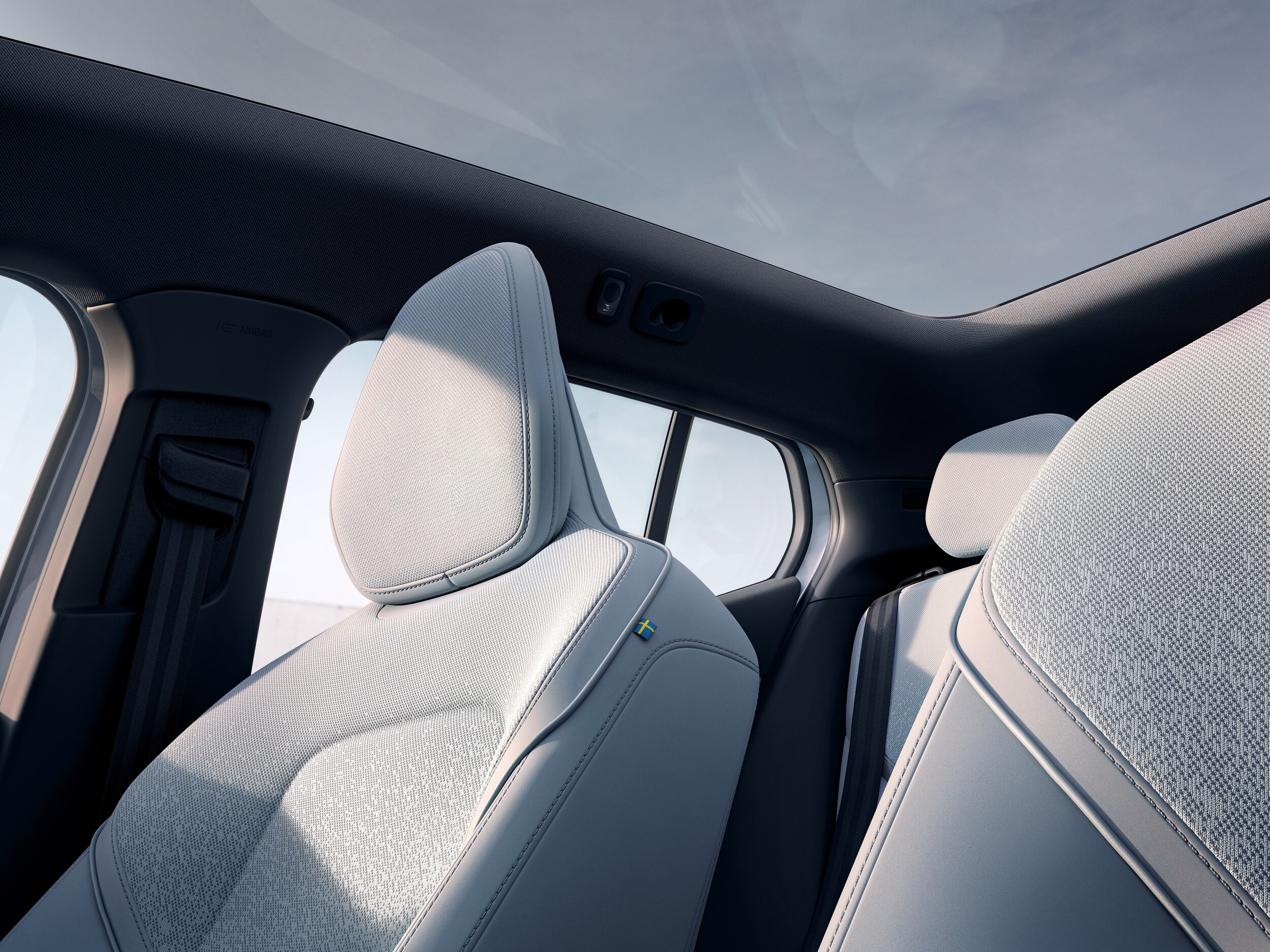 313332_Volvo_EX30_interior.jpg