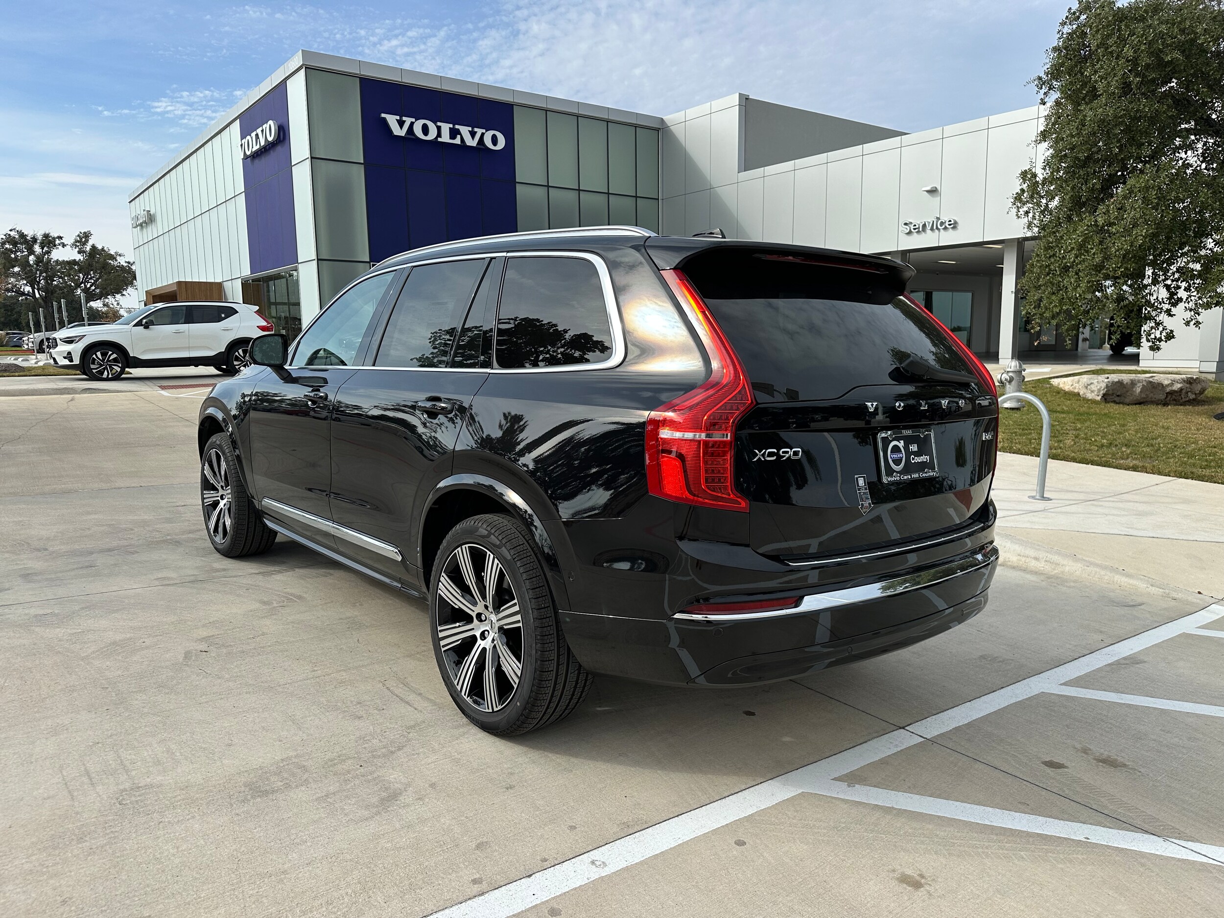 2025 Volvo XC90 Plus photo 4