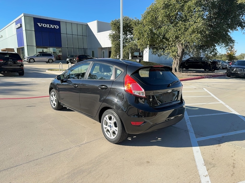 Used 2014 Ford Fiesta SE Hatchback