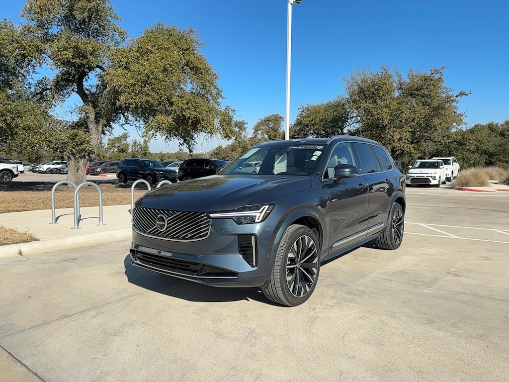 Used 2025 Volvo XC90 plug-in hybrid T8 (2025.5) Ultra 6-Seater SUV