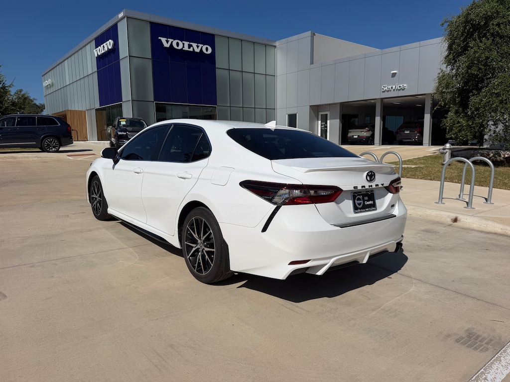 Used 2023 Toyota Camry SE Sedan