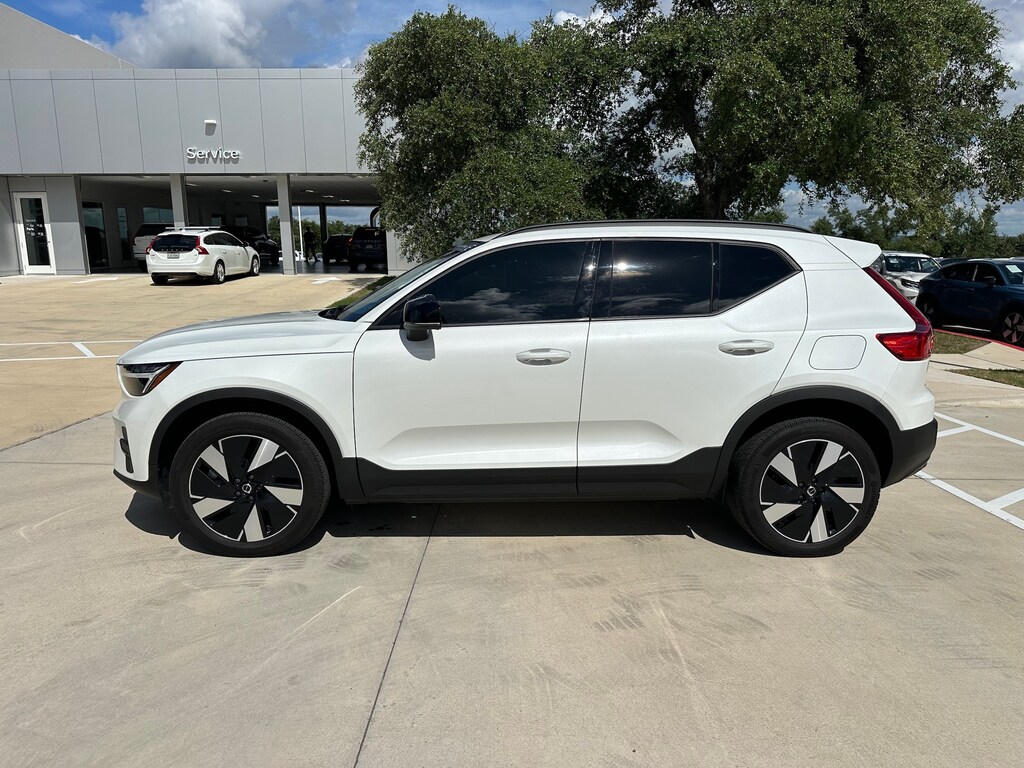 Certified 2025 Volvo EX40 Twin Motor Core SUV