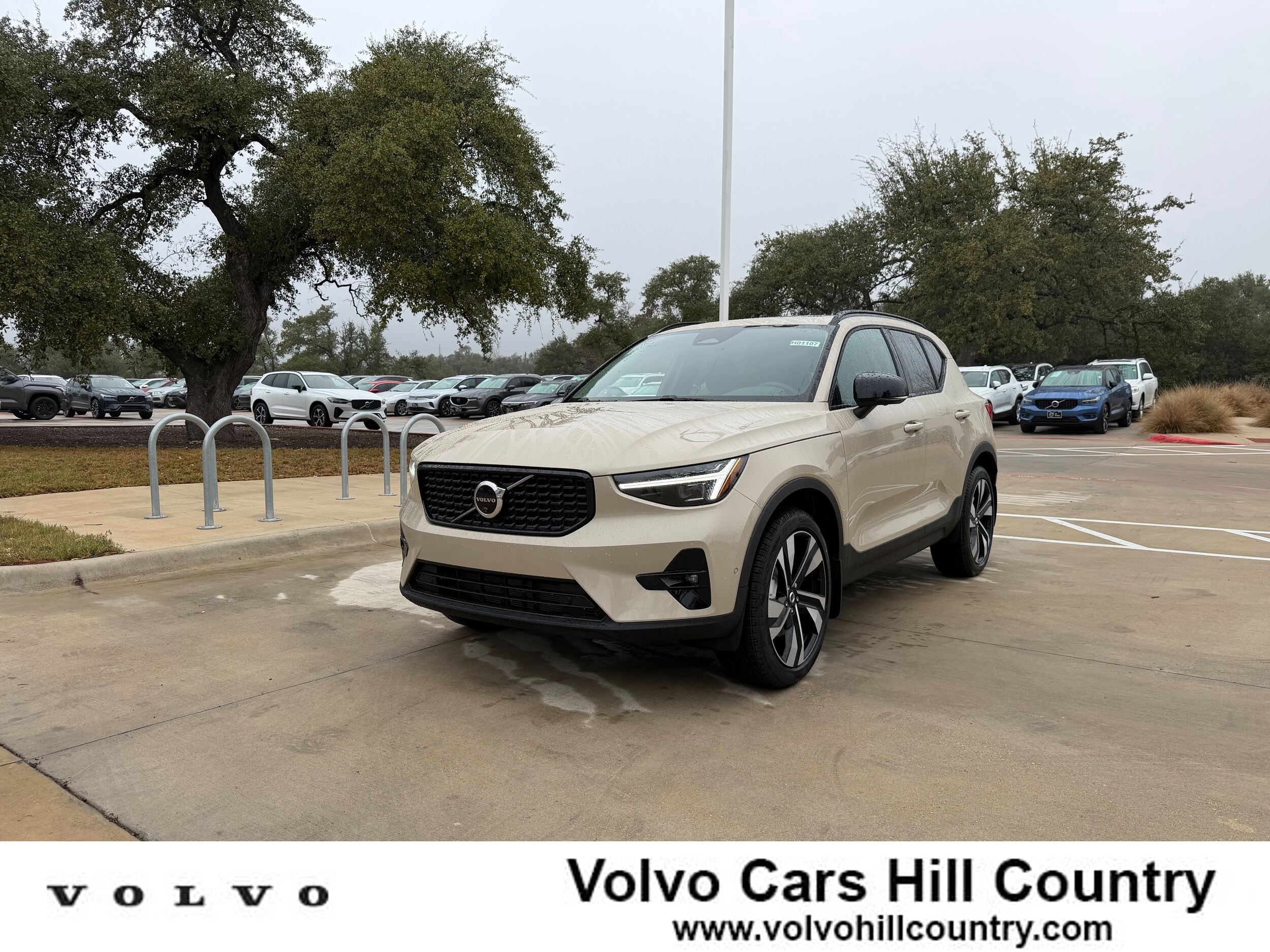 New 2026 Volvo XC40 B5 Ultra