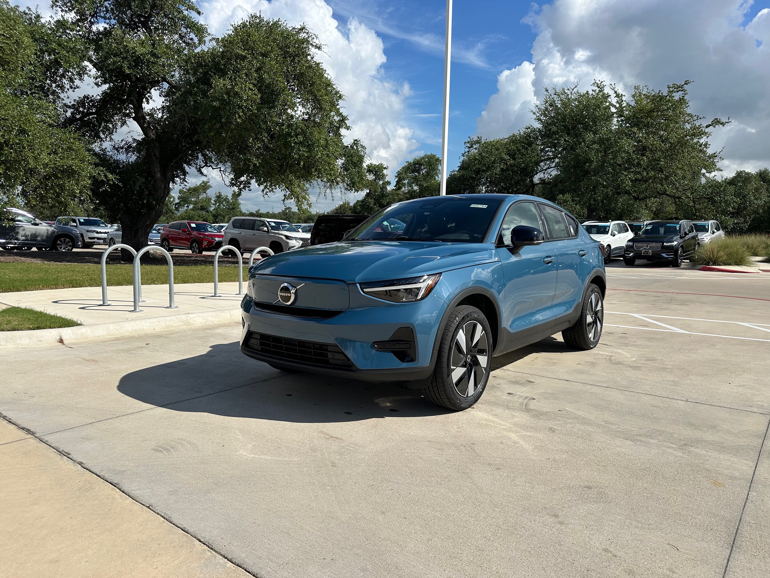 2024 Volvo C40 Recharge photo 2