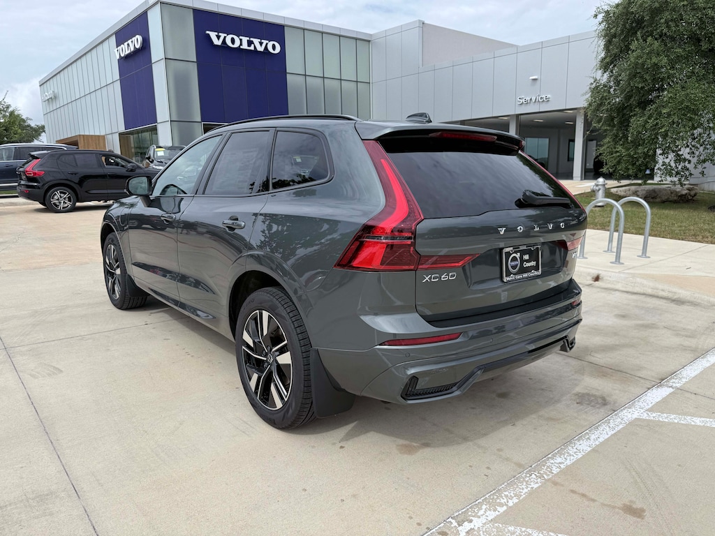 New 2026 Volvo XC60 plug-in hybrid T8 Core SUV
