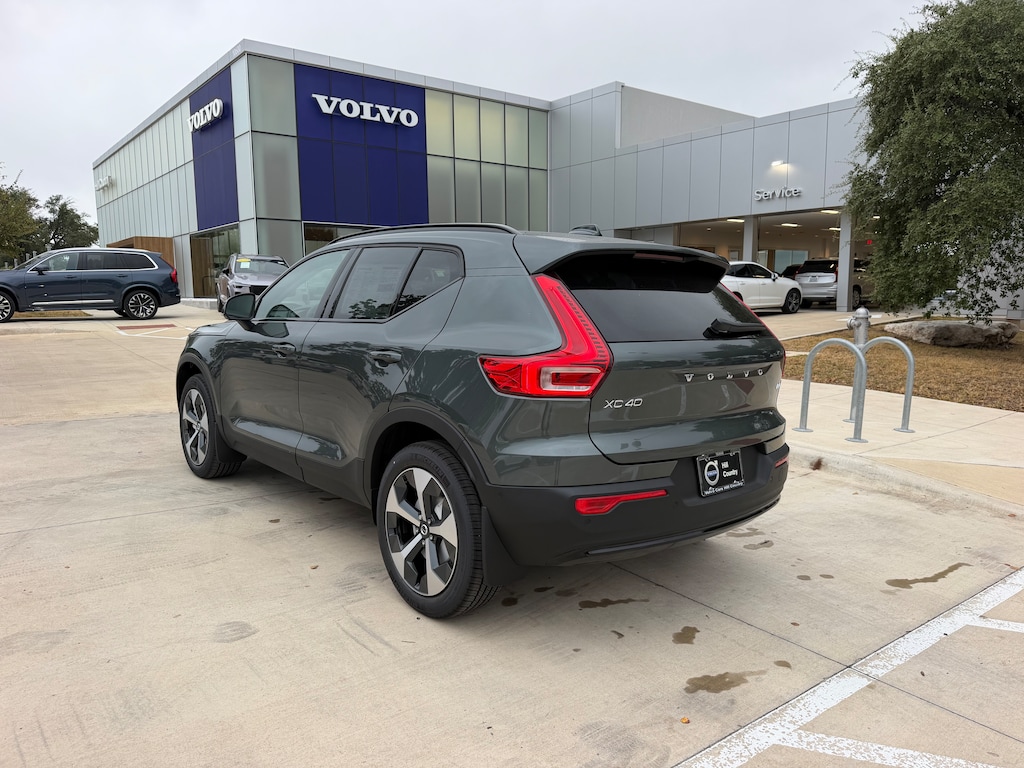 New 2026 Volvo XC40 B4 Plus SUV