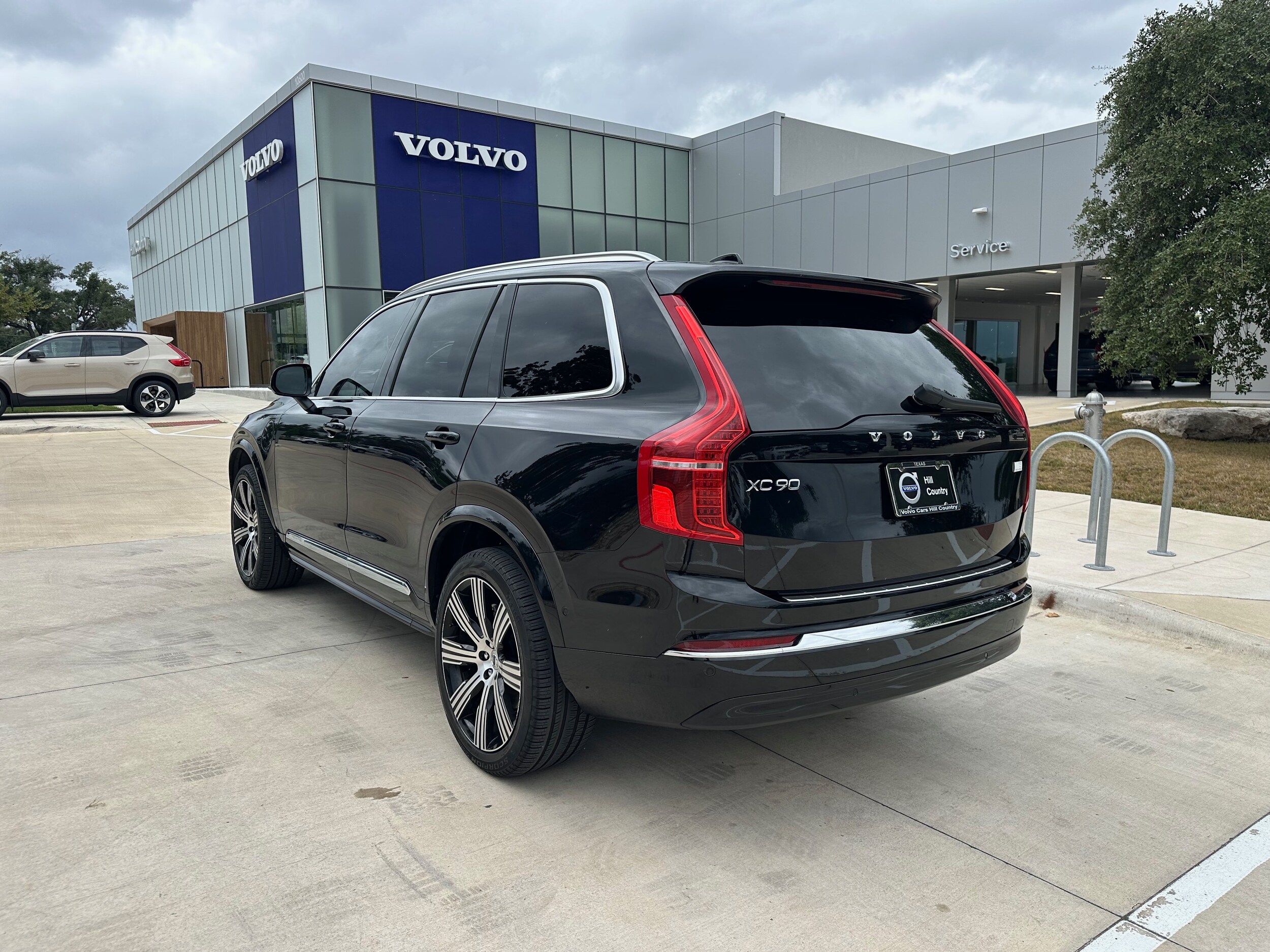 2024 Volvo XC90 T8 Ultimate photo 4