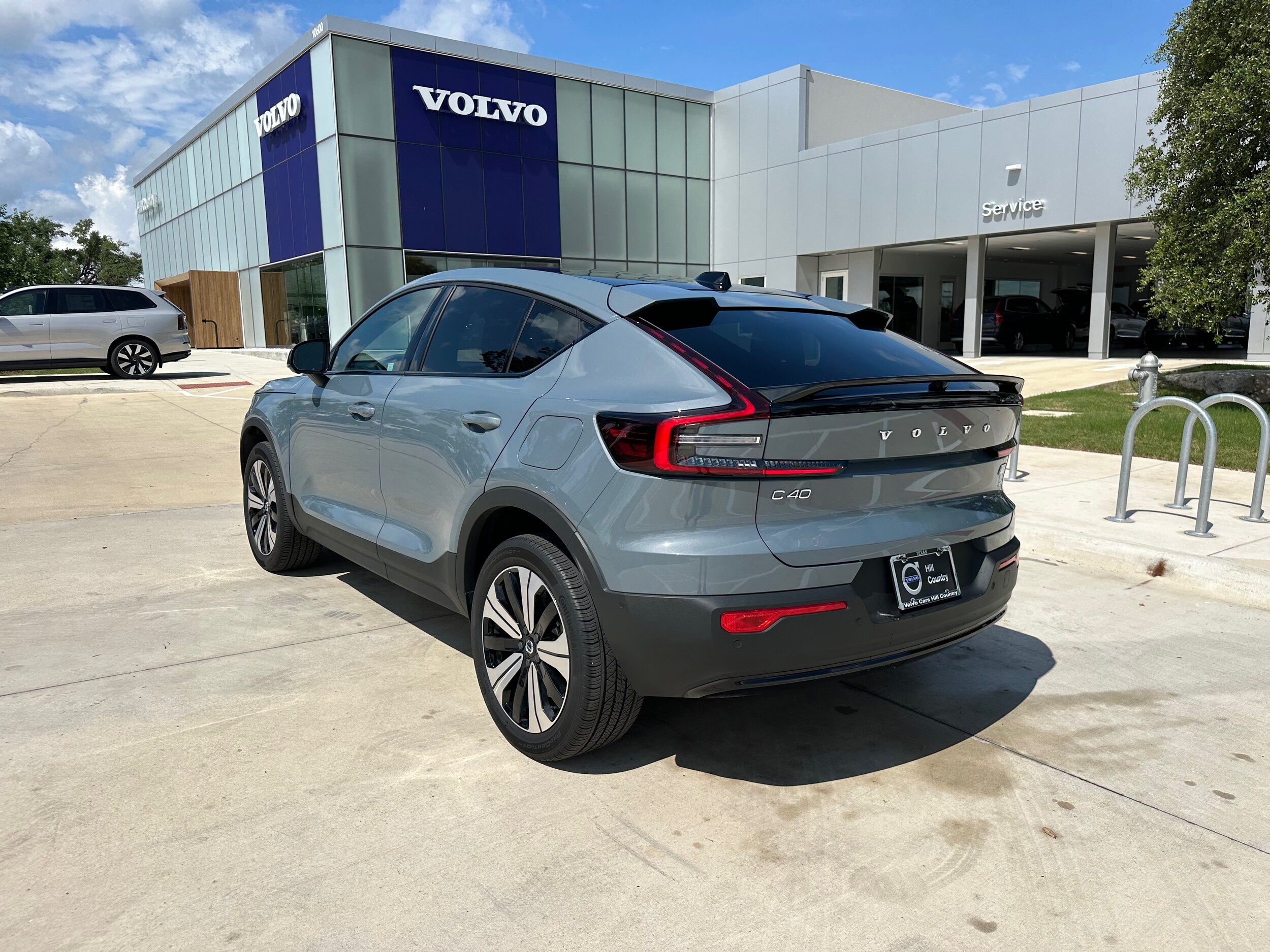 2023 Volvo C40 Recharge Plus photo 2
