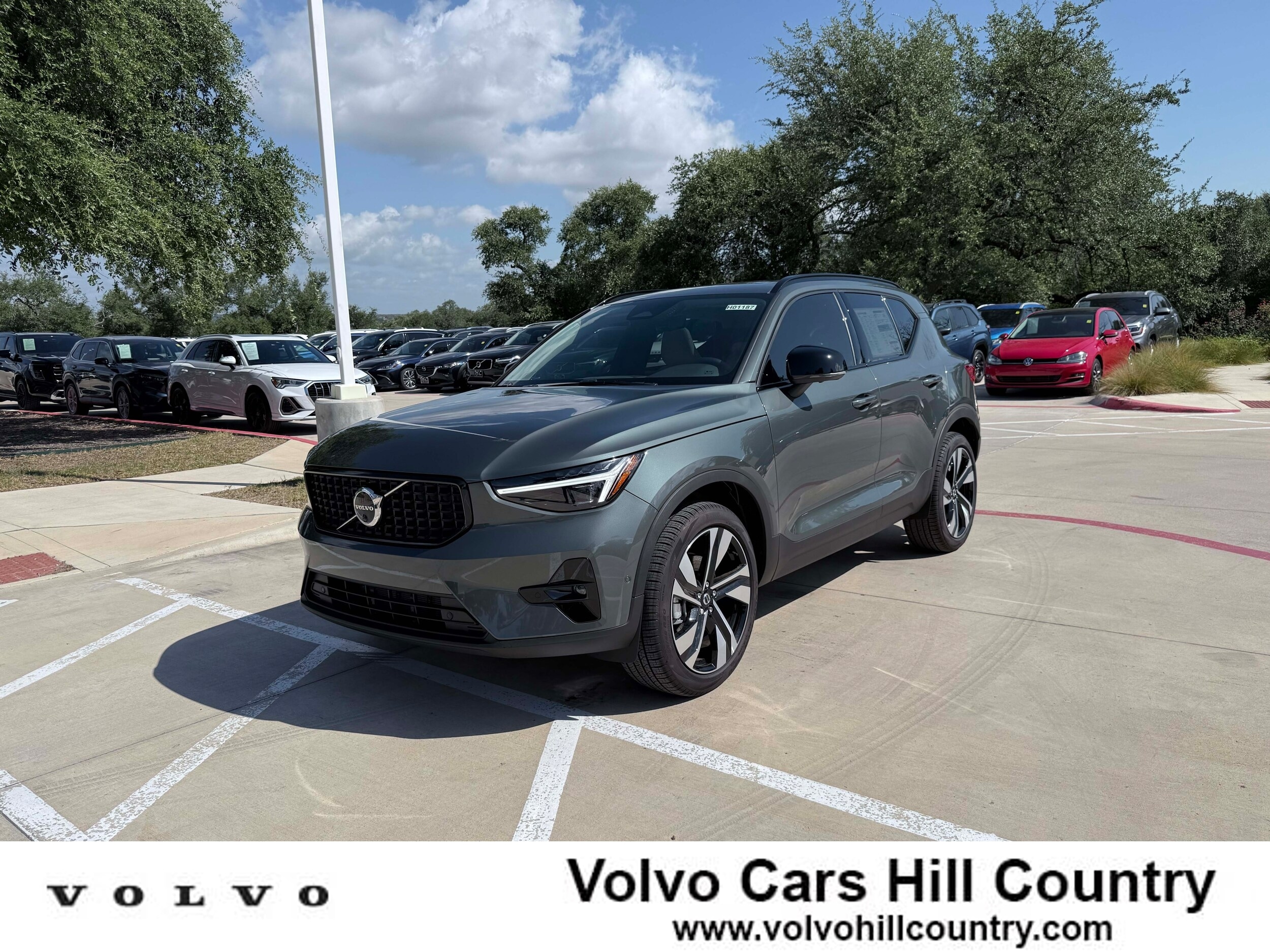 New 2026 Volvo XC40 B4 Plus
