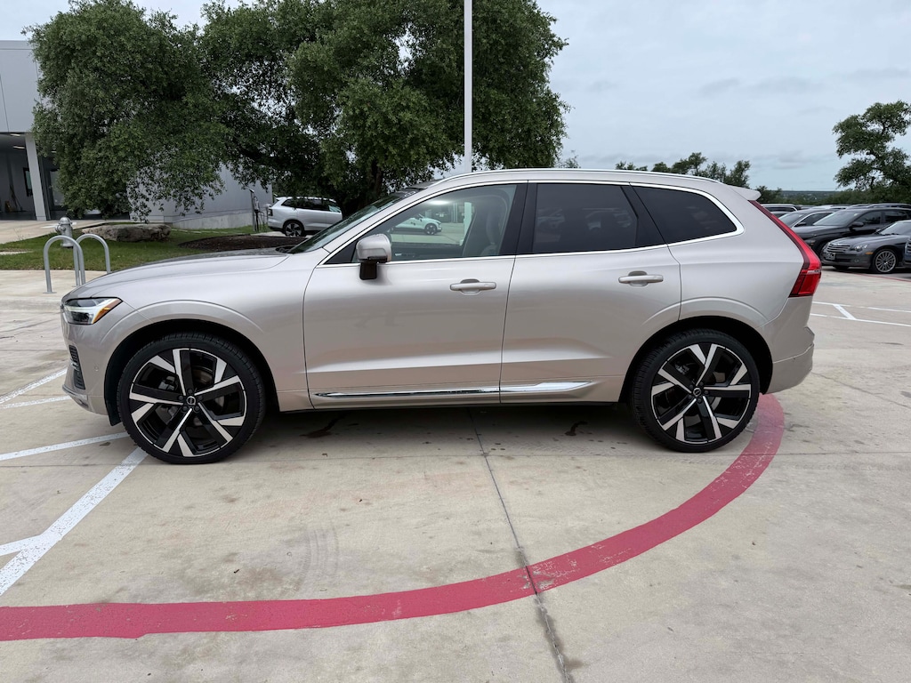Certified 2023 Volvo XC60 B5 FWD Plus Bright SUV