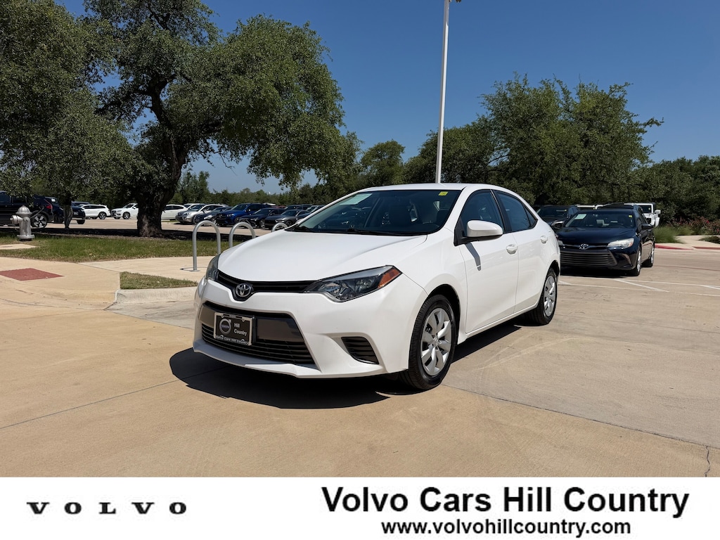 Used 2016 Toyota Corolla LE Sedan