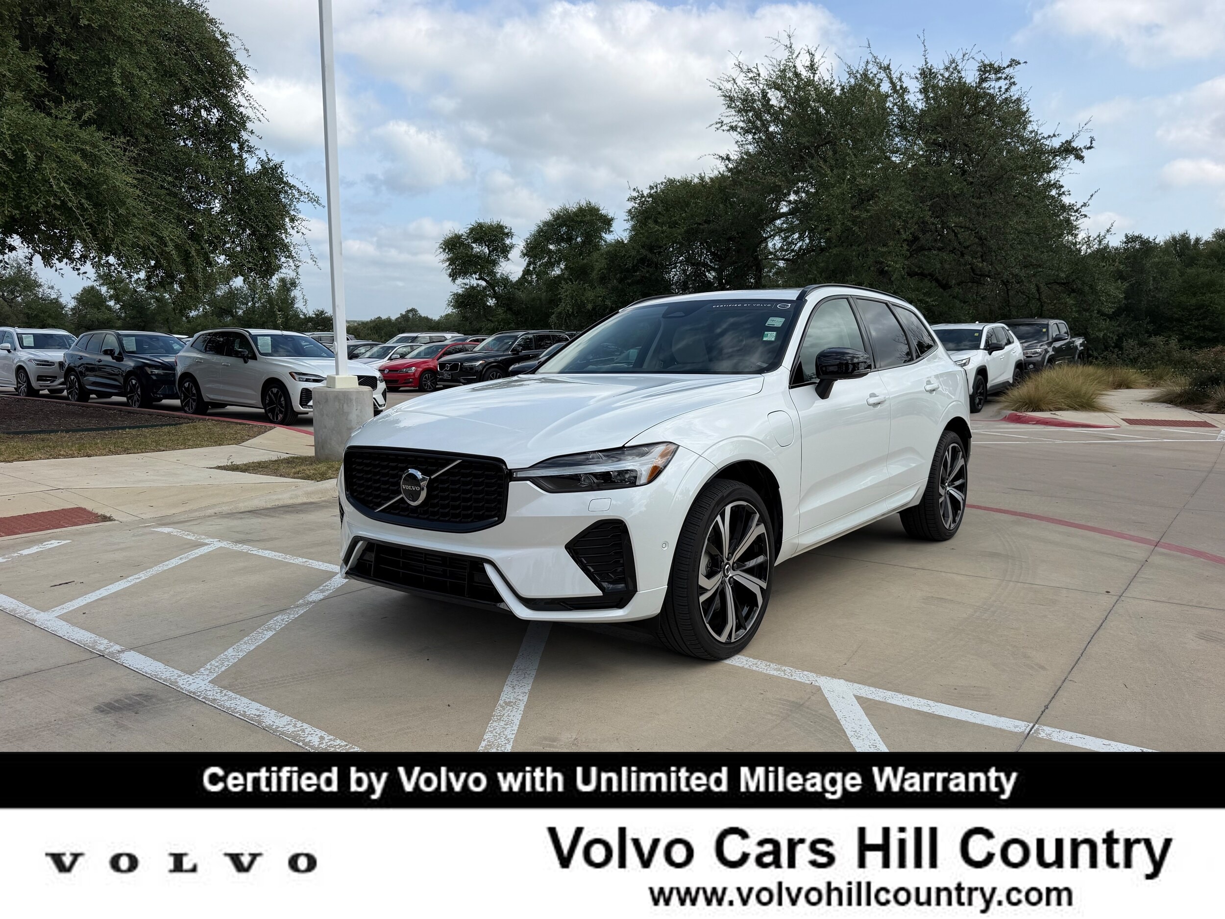 Certified by Volvo 2024 Volvo XC60 plug-in hybrid T8 Ultimate Dark