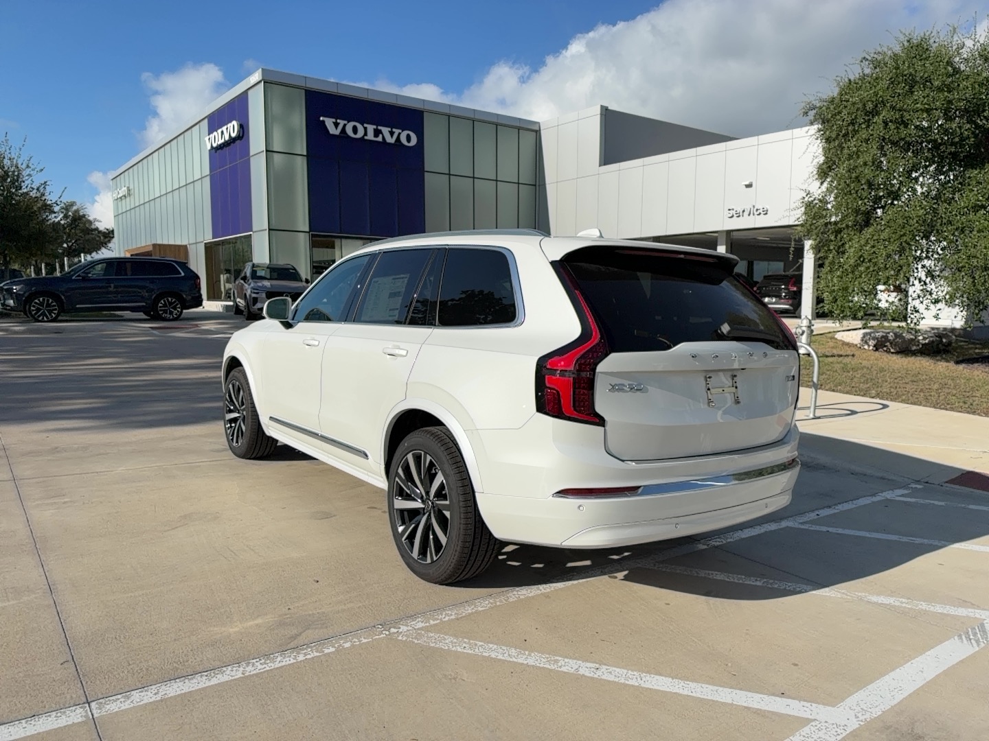 New 2027 Volvo XC90 B5 Core SUV