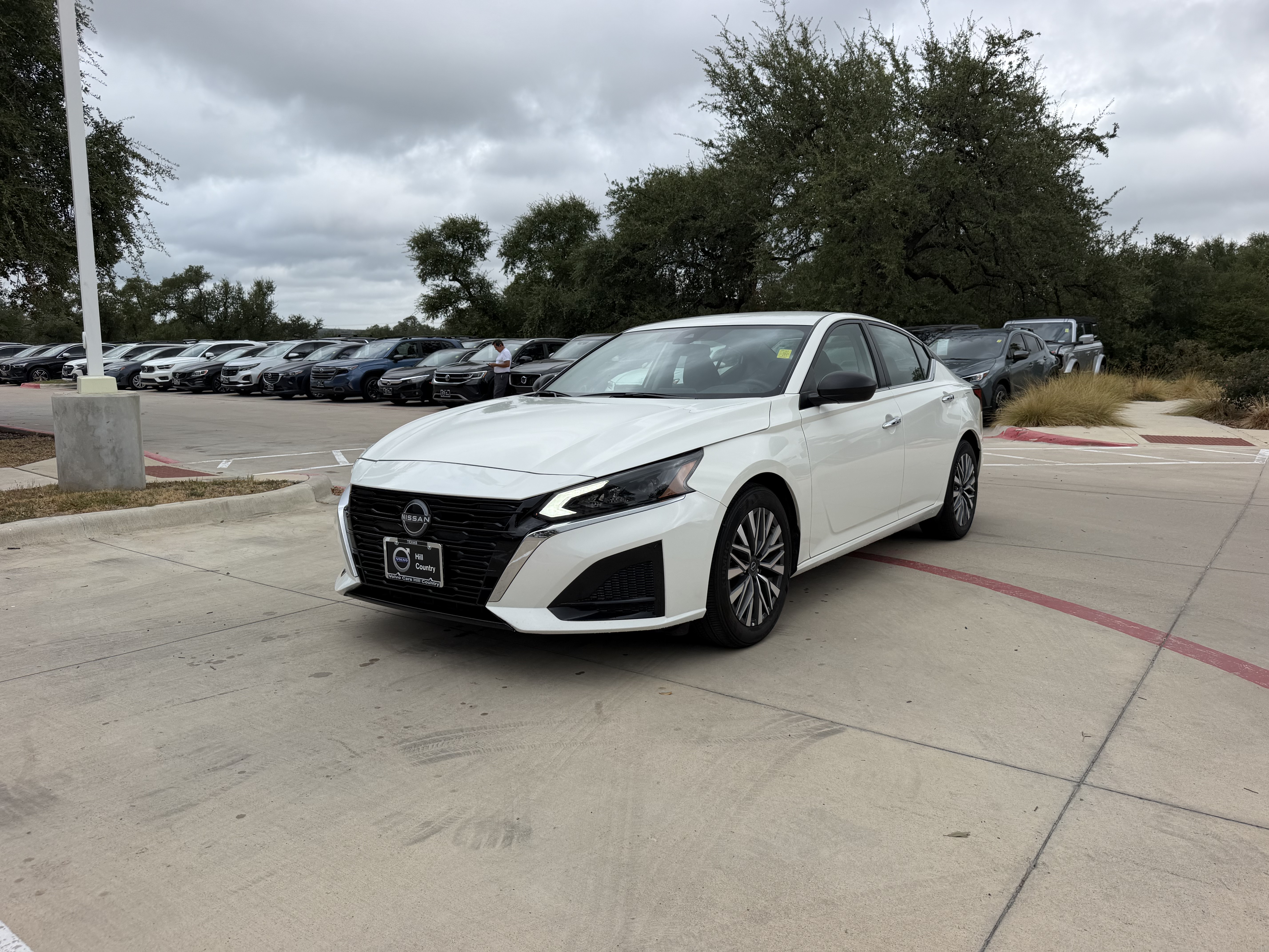Used 2025 Nissan Altima SV Sedan