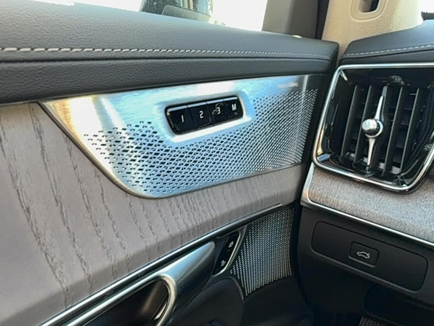 2026 Volvo XC90 Ultra - Photo 19