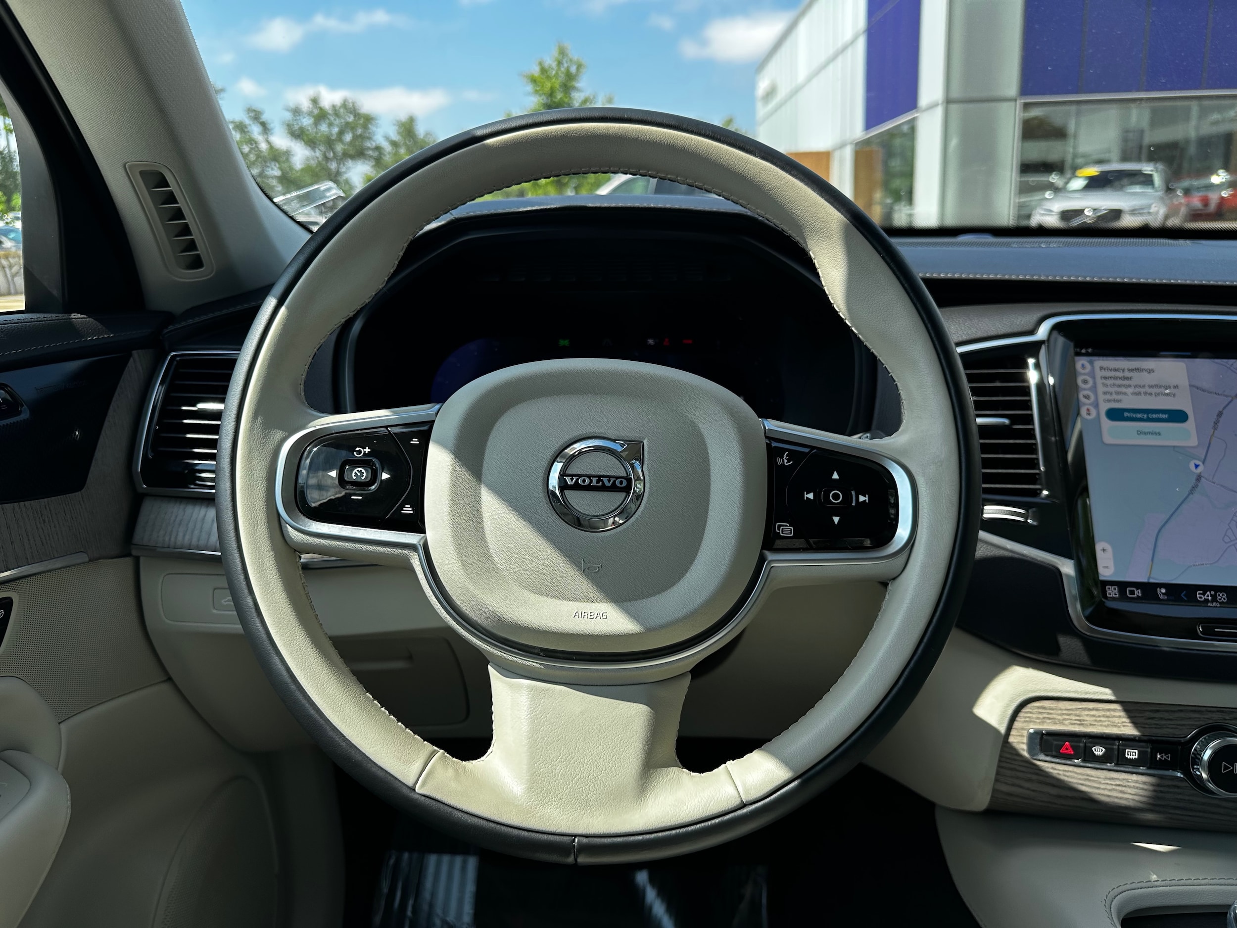 2023 Volvo XC90 Ultimate - Photo 17