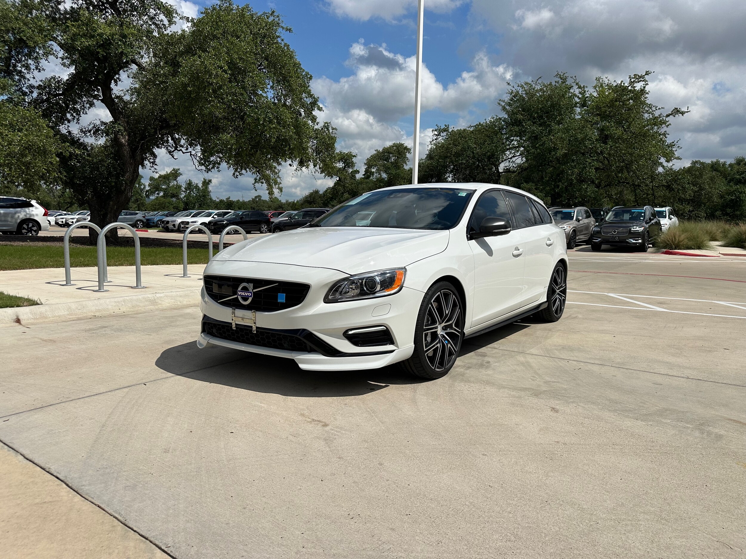 2018 Volvo V60 Polestar photo 2