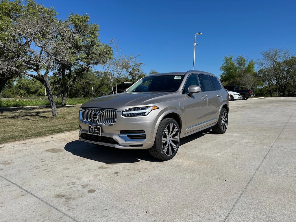 Certified 2024 Volvo XC90 plug-in hybrid T8 Plus 6-Seater SUV