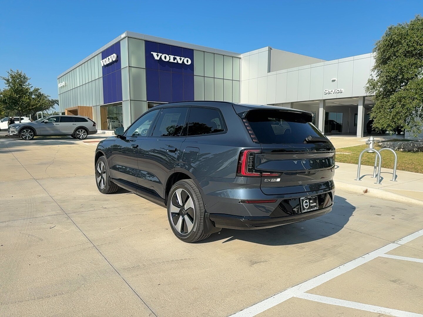 2025 Volvo EX90 Twin Motor Performance Plus photo 3