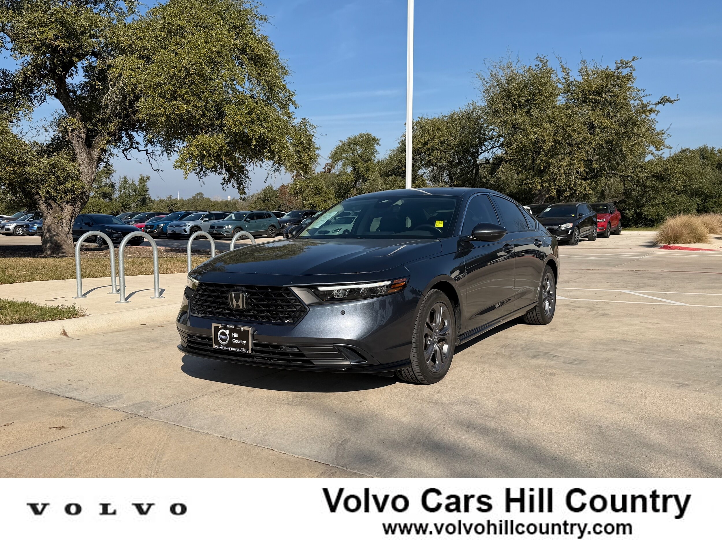 2024 Honda Accord Hybrid EX-L's photo