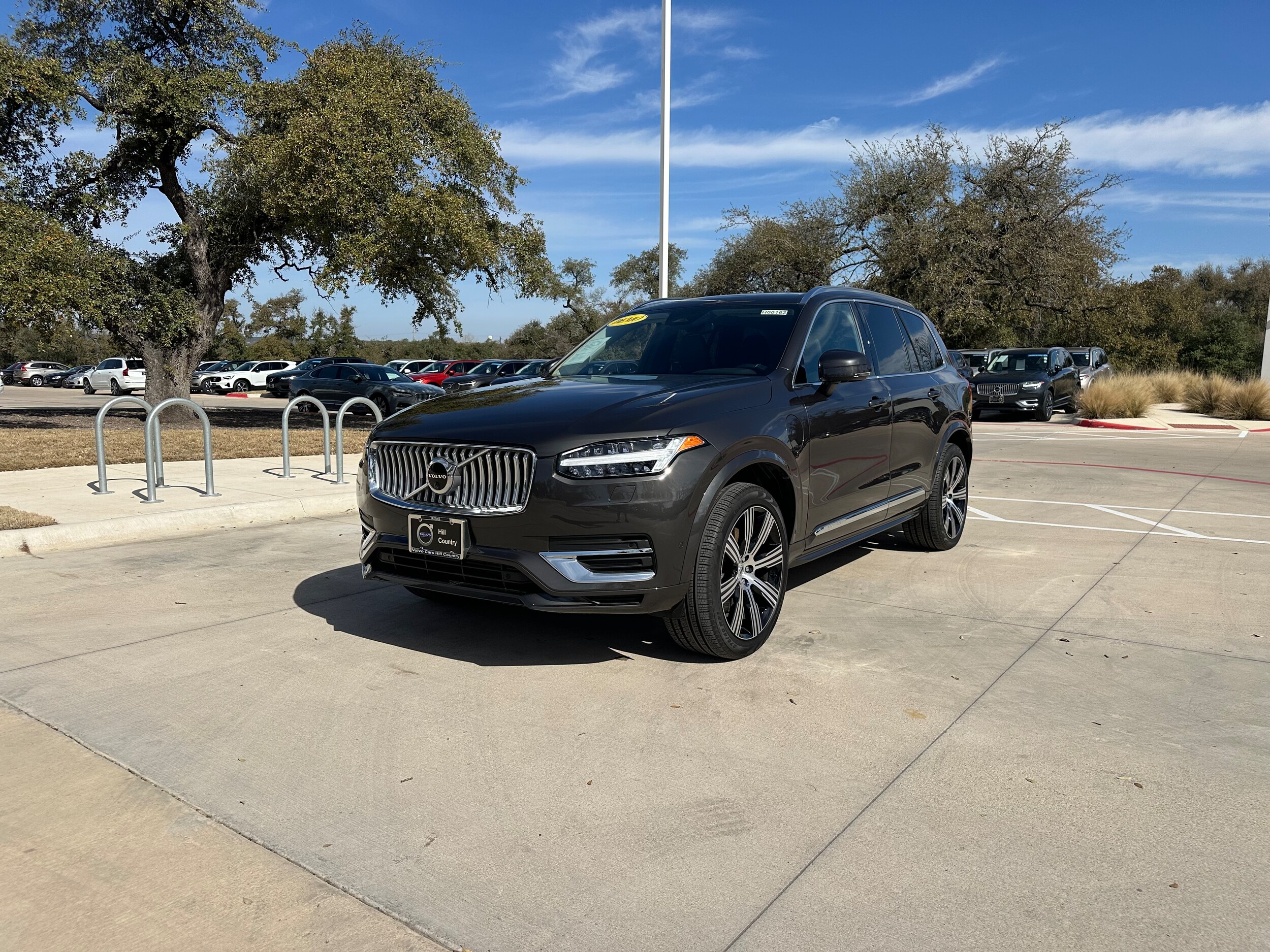 2024 Volvo XC90 T8 Plus photo 2