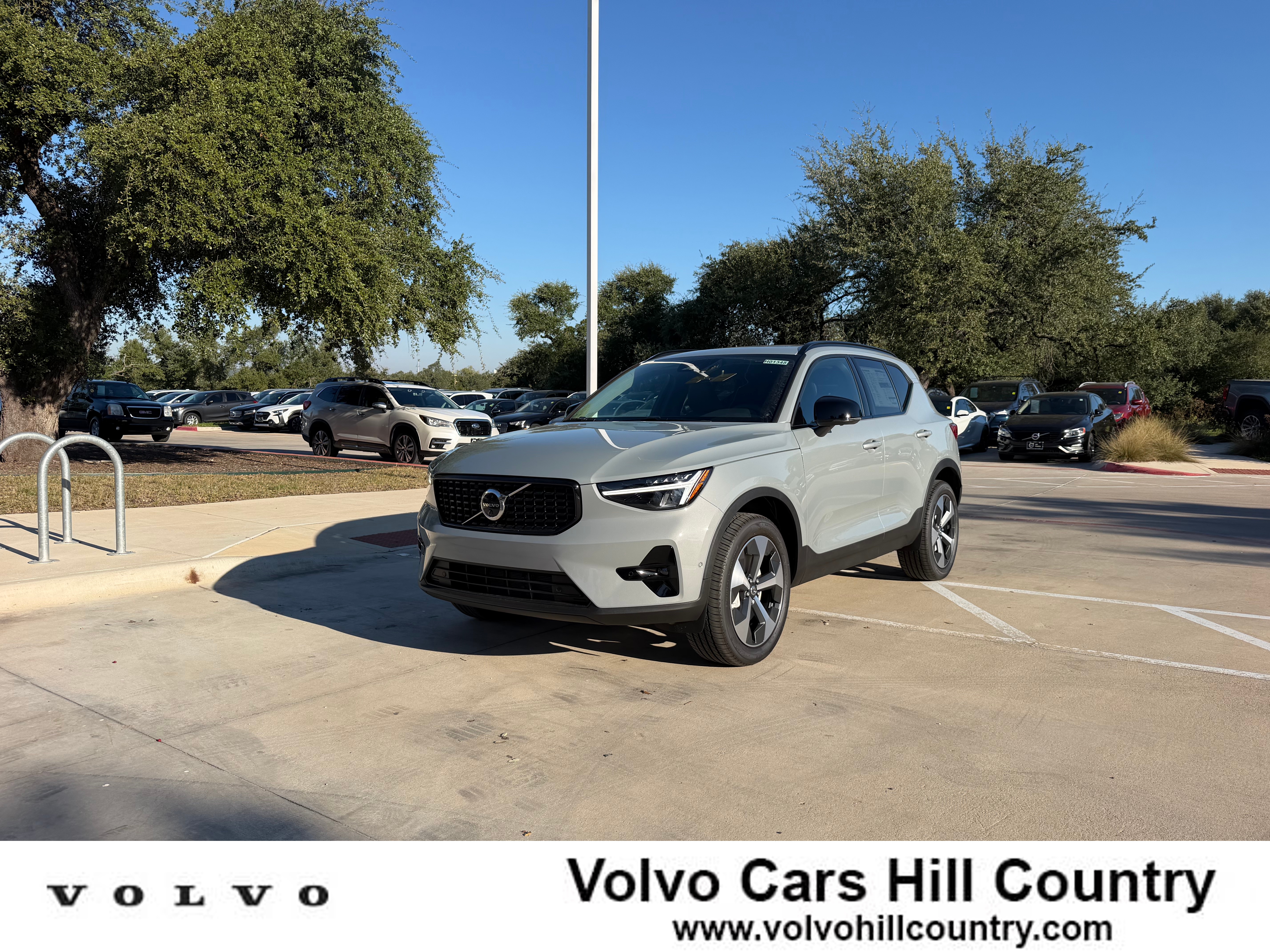 2026 Volvo XC40 SUV 