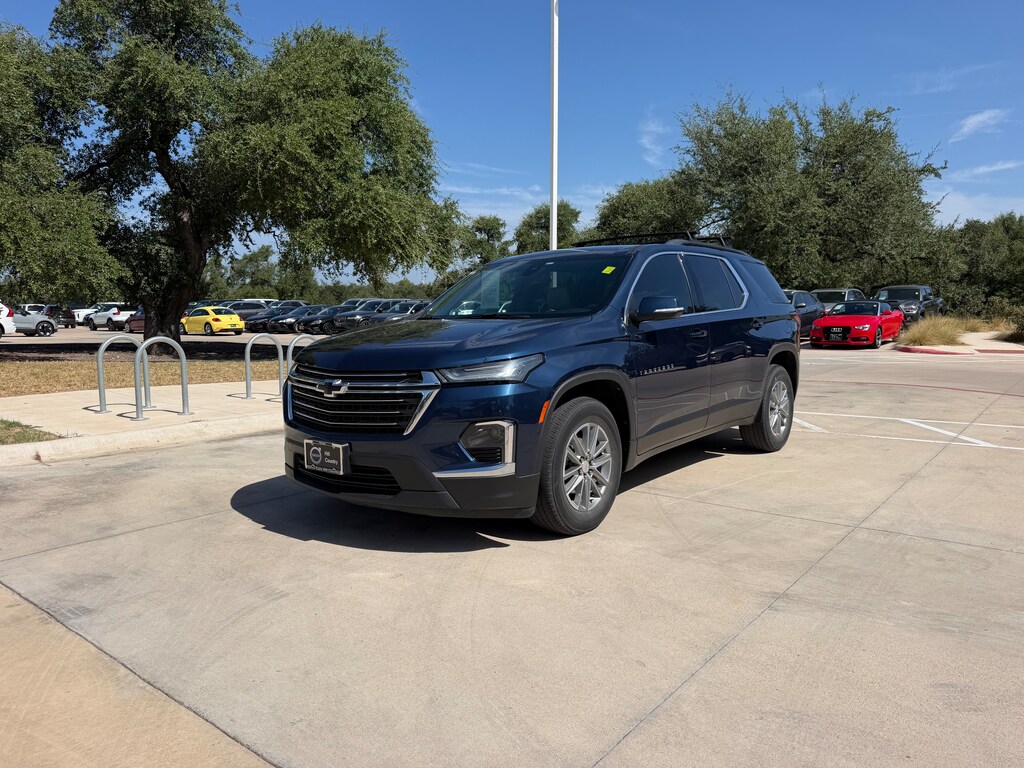 Used 2023 Chevrolet Traverse LT Cloth w/1LT SUV