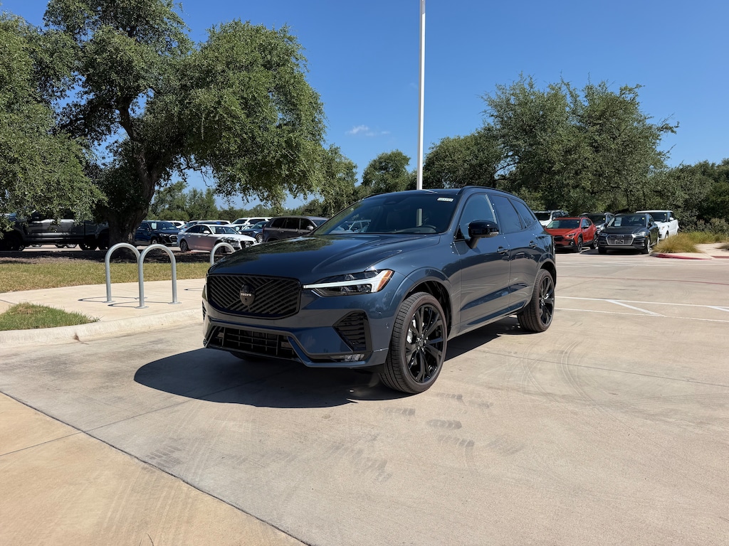 New 2026 Volvo XC60 B5 Ultra Black Edition SUV