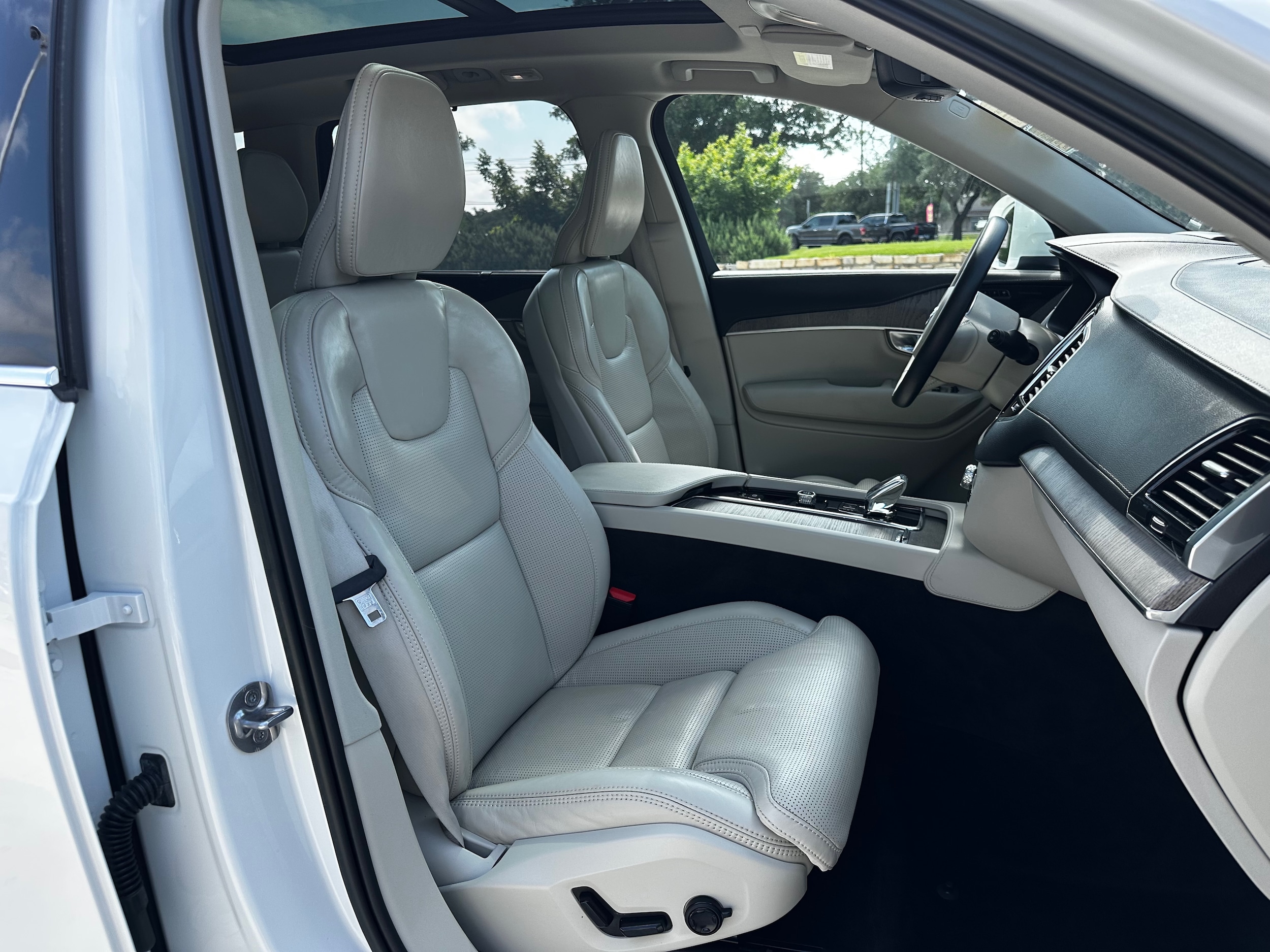 2023 Volvo XC90 Ultimate - Photo 10