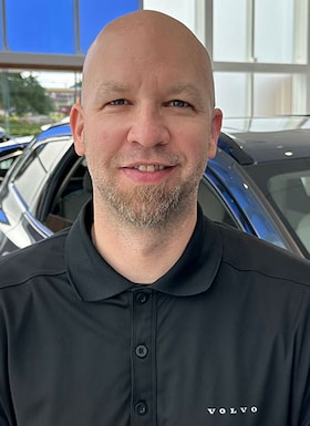 Staff member Jason Thompson from 280d62497ccd