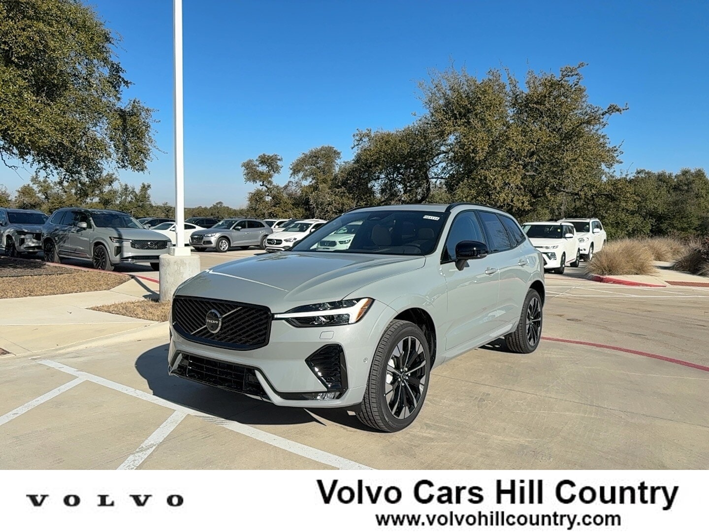 New 2026 Volvo XC60 B5 Plus