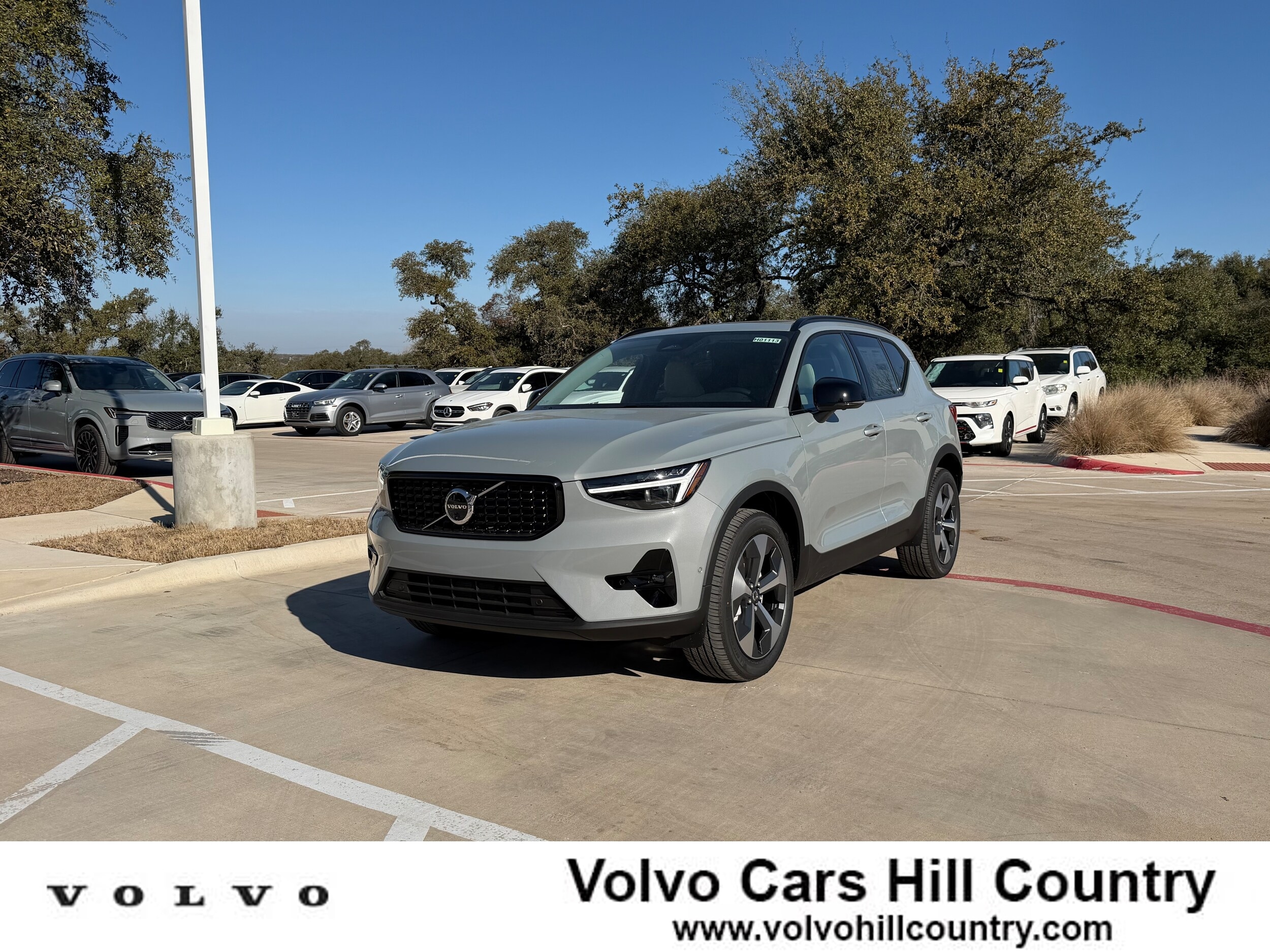 2026 Volvo XC40 SUV 