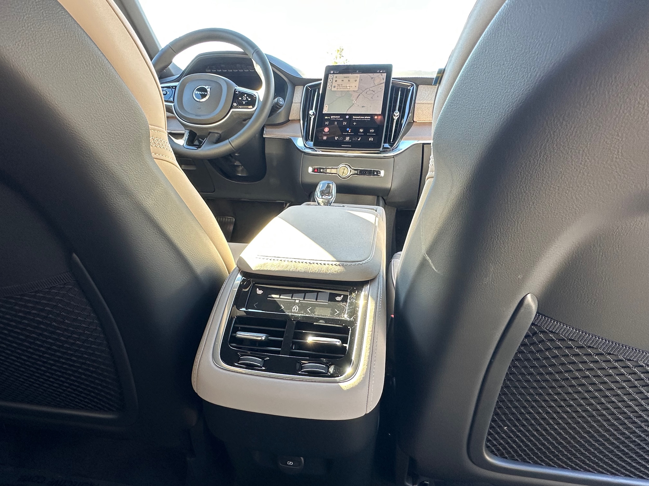2026 Volvo XC90 Plus - Photo 12