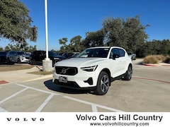 2026 Volvo XC40 B5 Plus AWD SUV