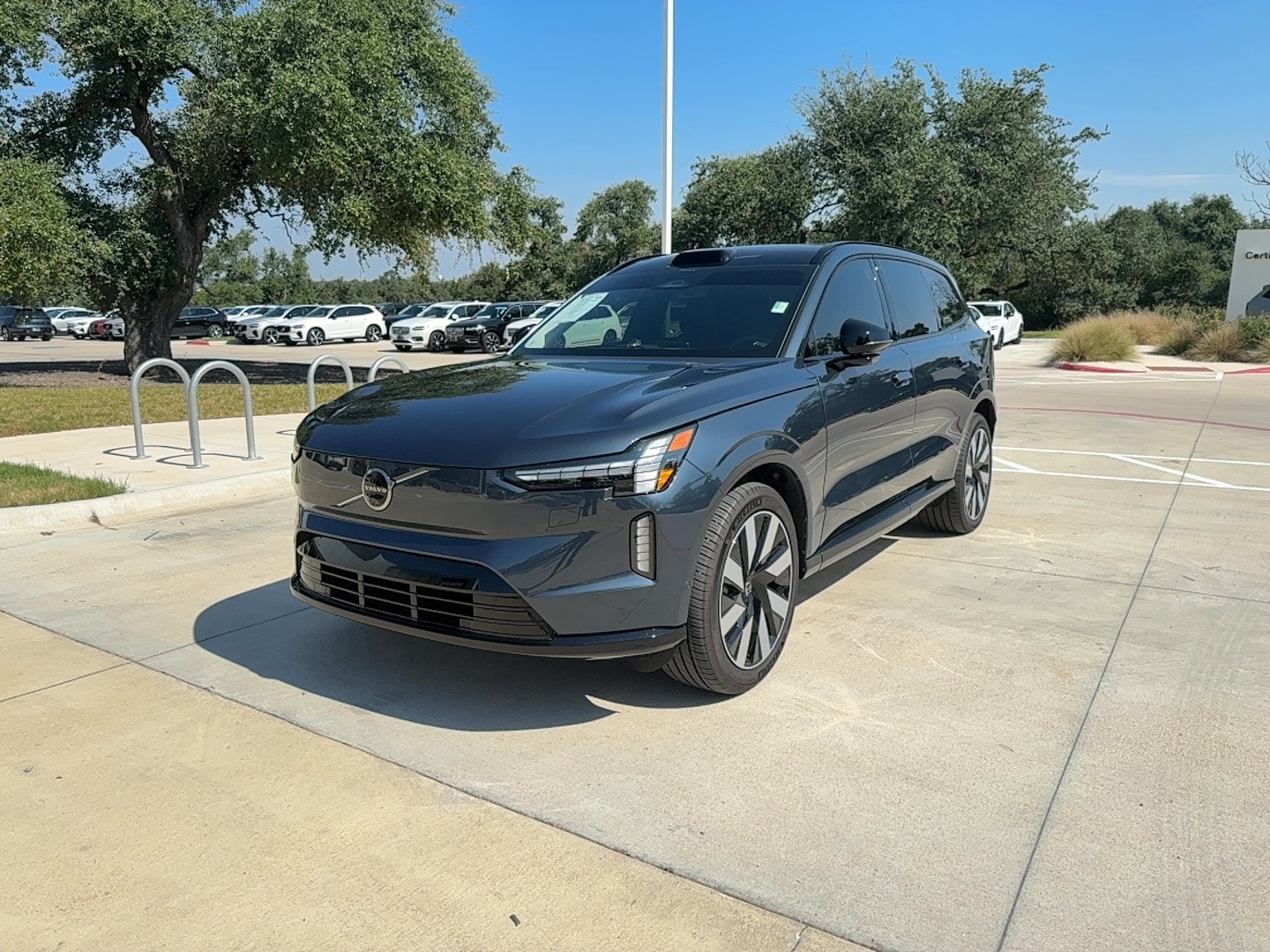 Used 2025 Volvo EX90 Ultra with VIN 7JDE23VL3SG001164 for sale in Austin, TX