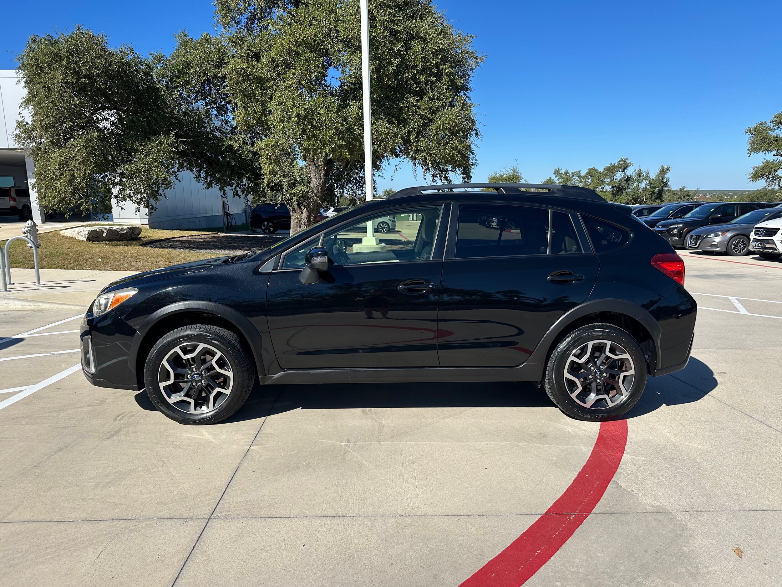 2017 Subaru Crosstrek 2.0i Limited photo 3