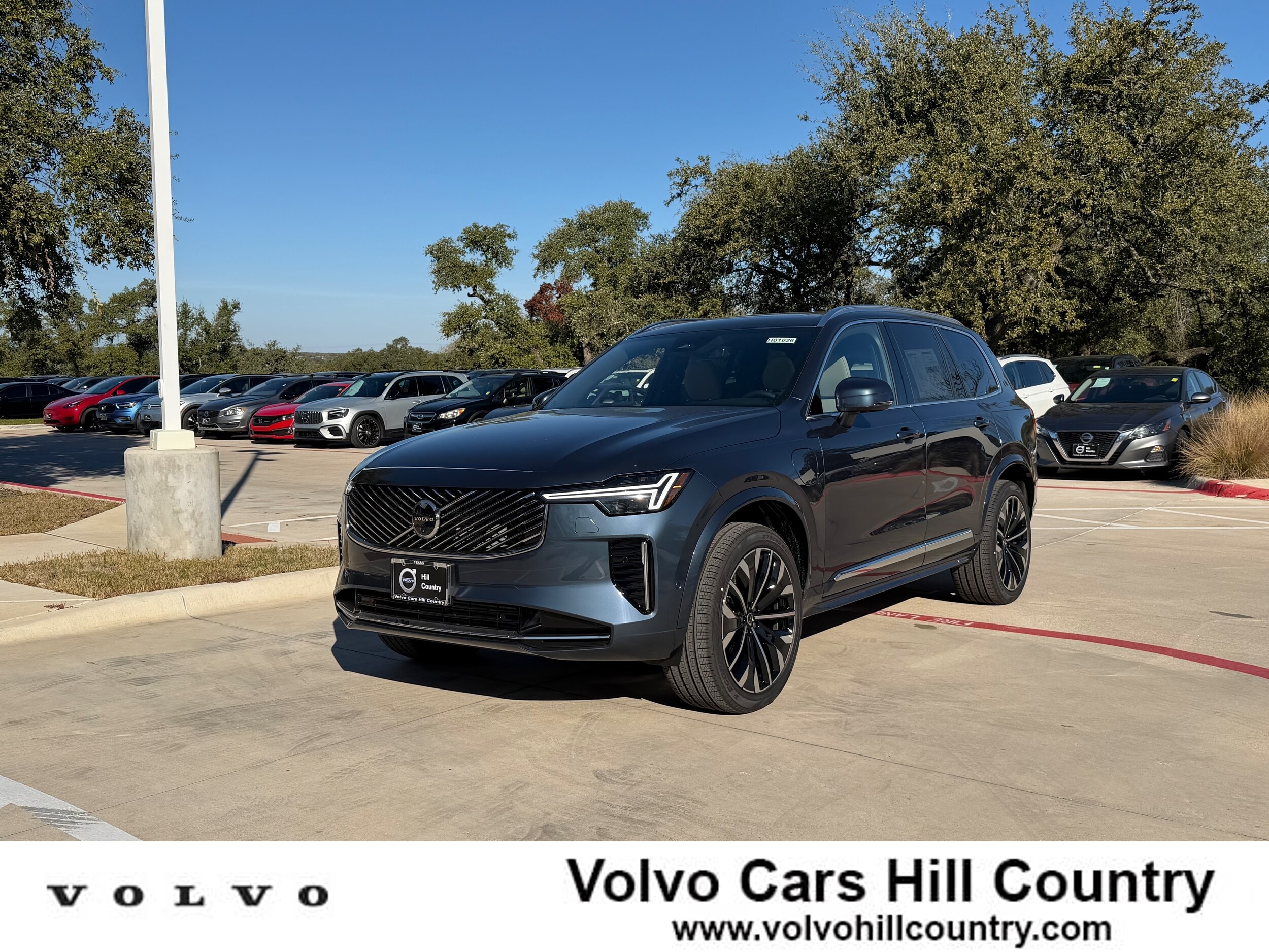 2026 Volvo XC90 Plus's photo