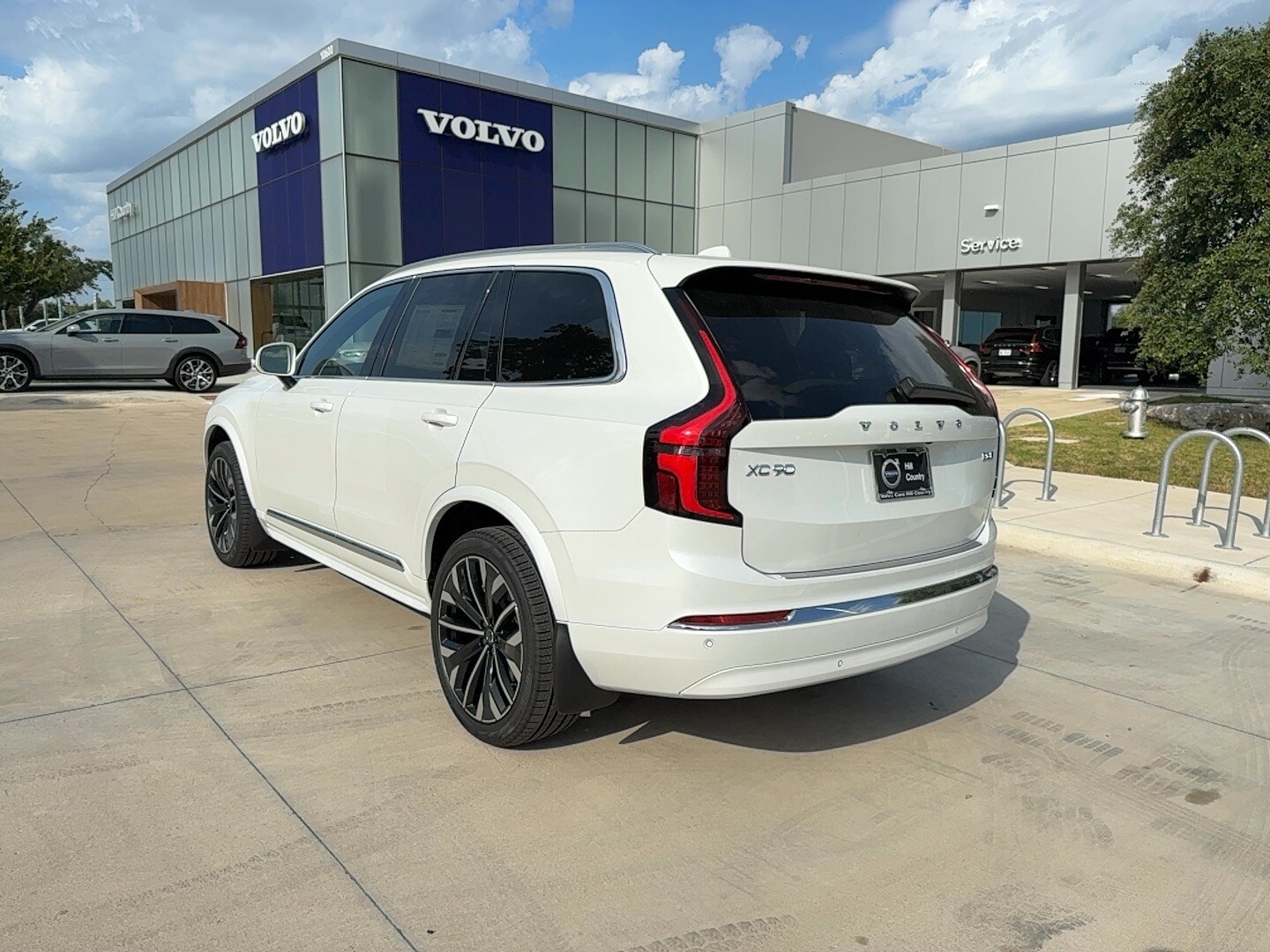 2026 Volvo XC90 Core photo 4