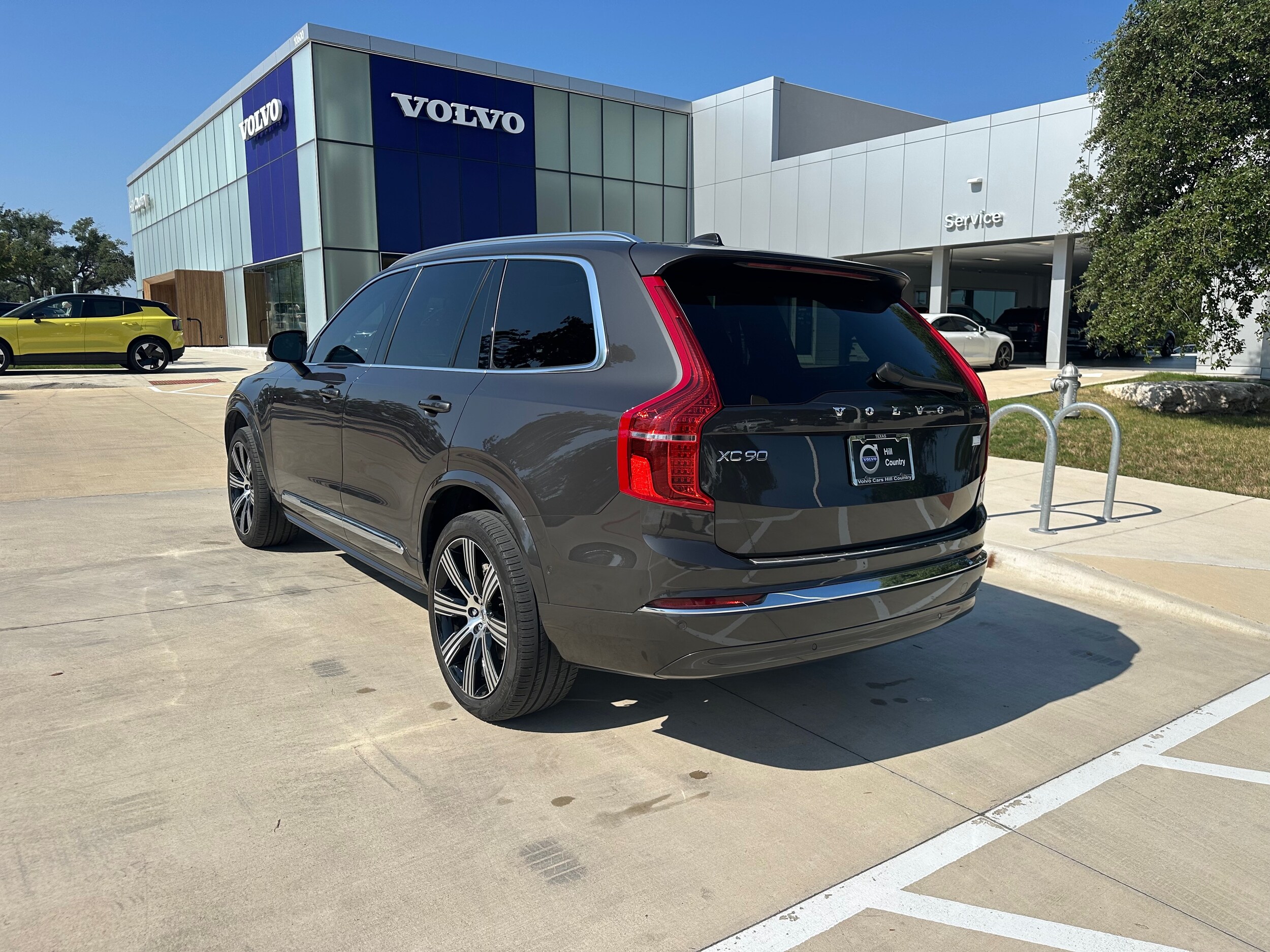 2023 Volvo XC90 Recharge Plus photo 2