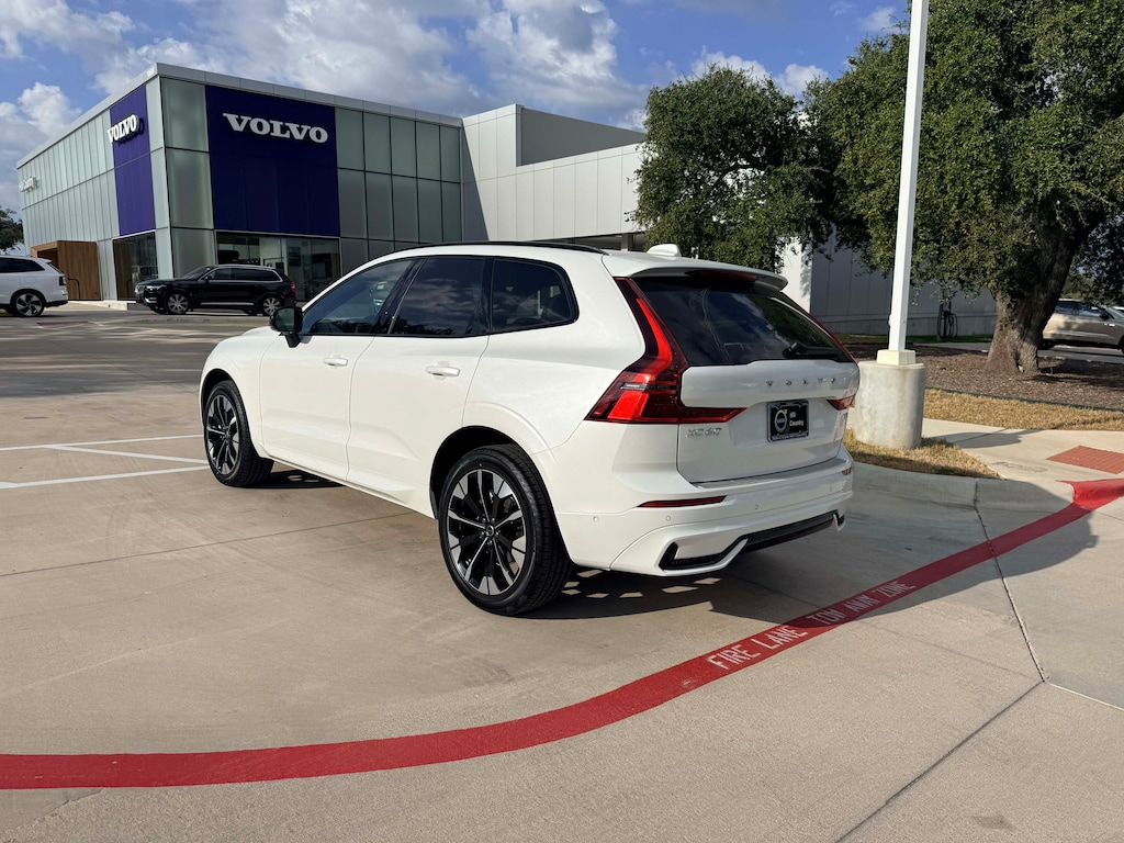 New 2026 Volvo XC60 B5 Plus SUV
