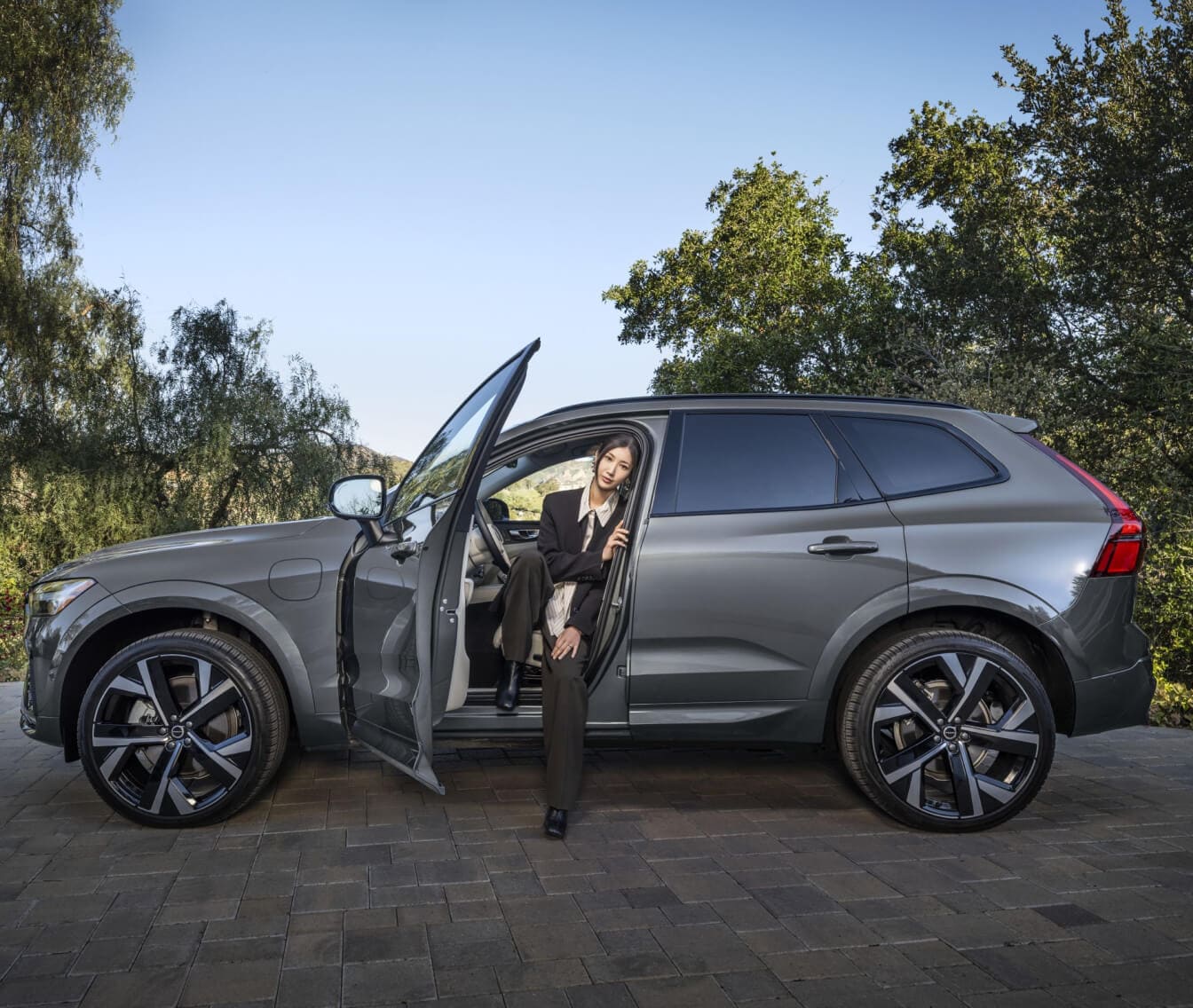 Tour Our Volvo SUVs and Wagons Near Waco