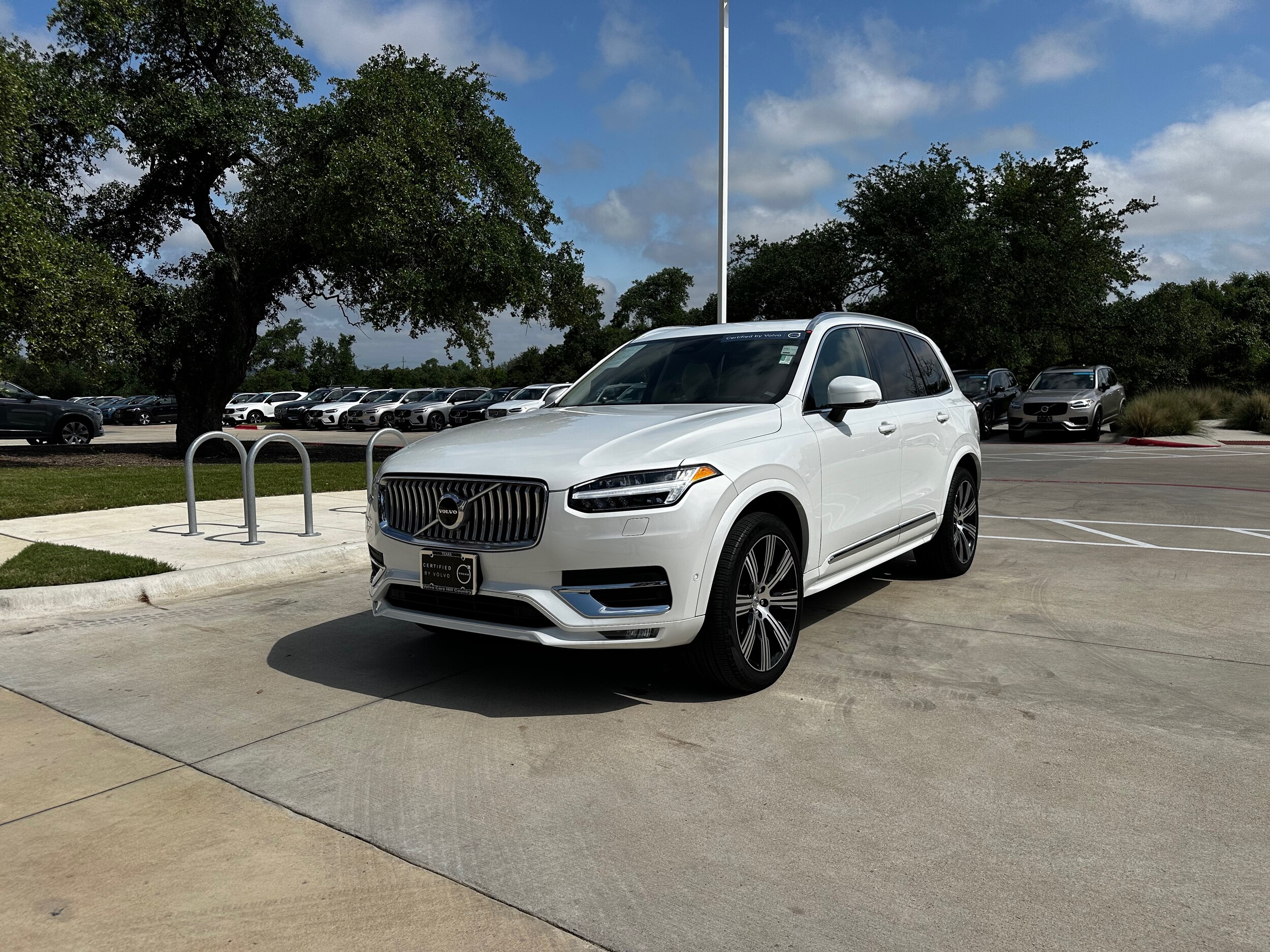 2023 Volvo XC90 Ultimate photo 2