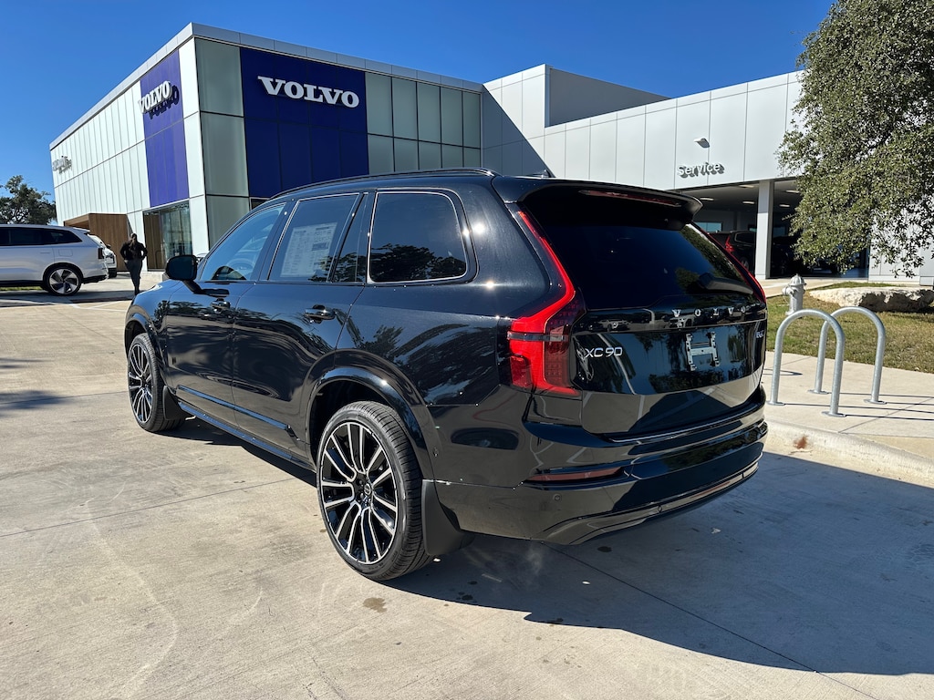 New 2026 Volvo XC90 B6 Ultra Dark Theme 7-Seater SUV