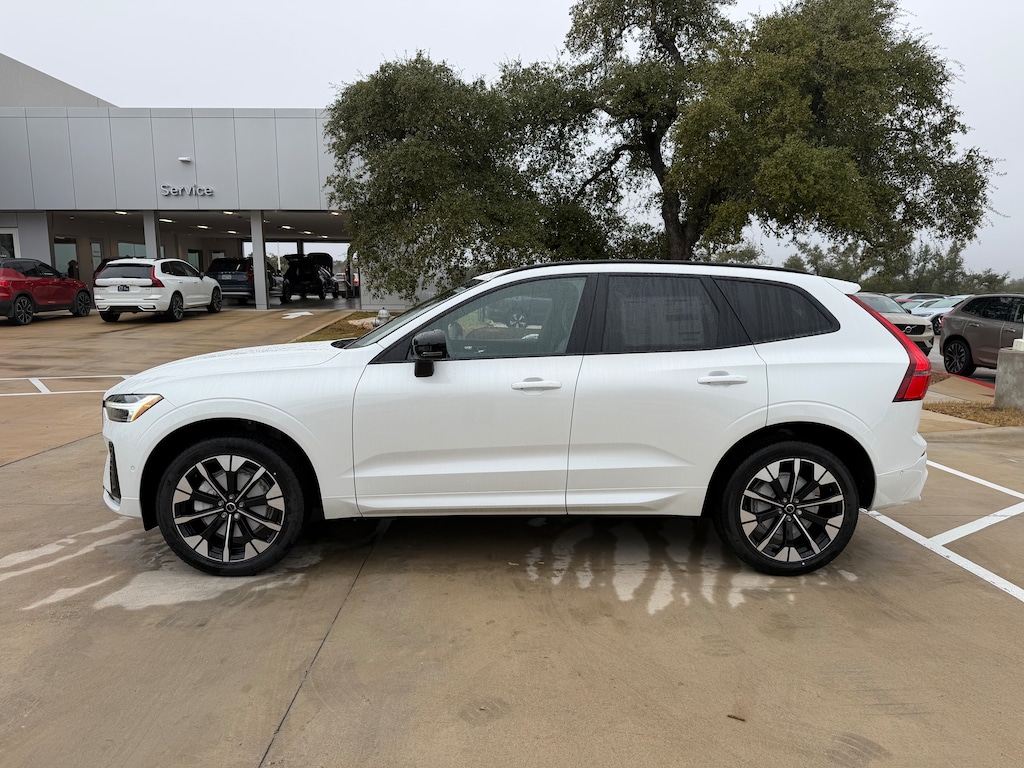 New 2026 Volvo XC60 B5 Plus SUV