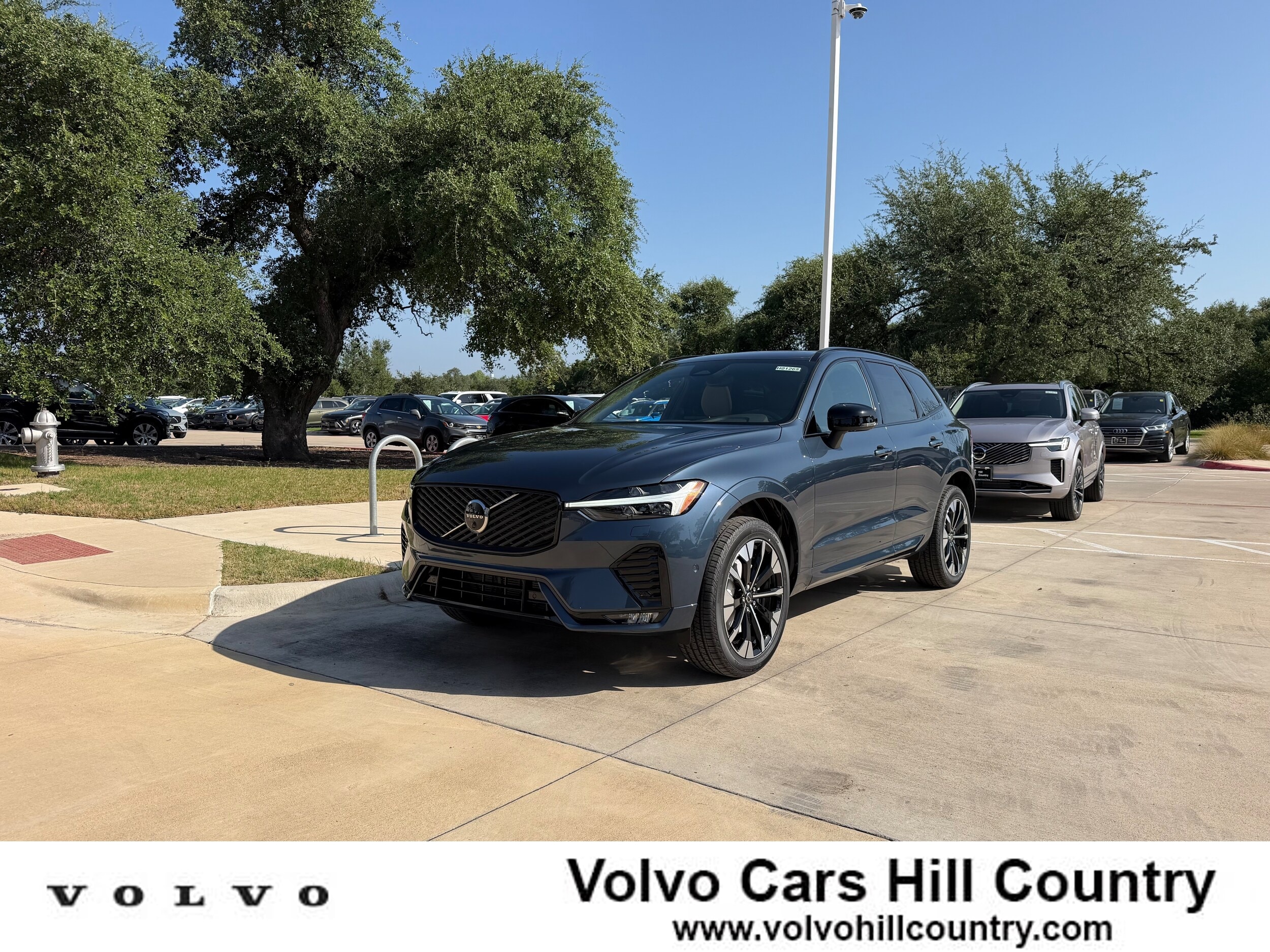 New 2026 Volvo XC60 B5 Plus