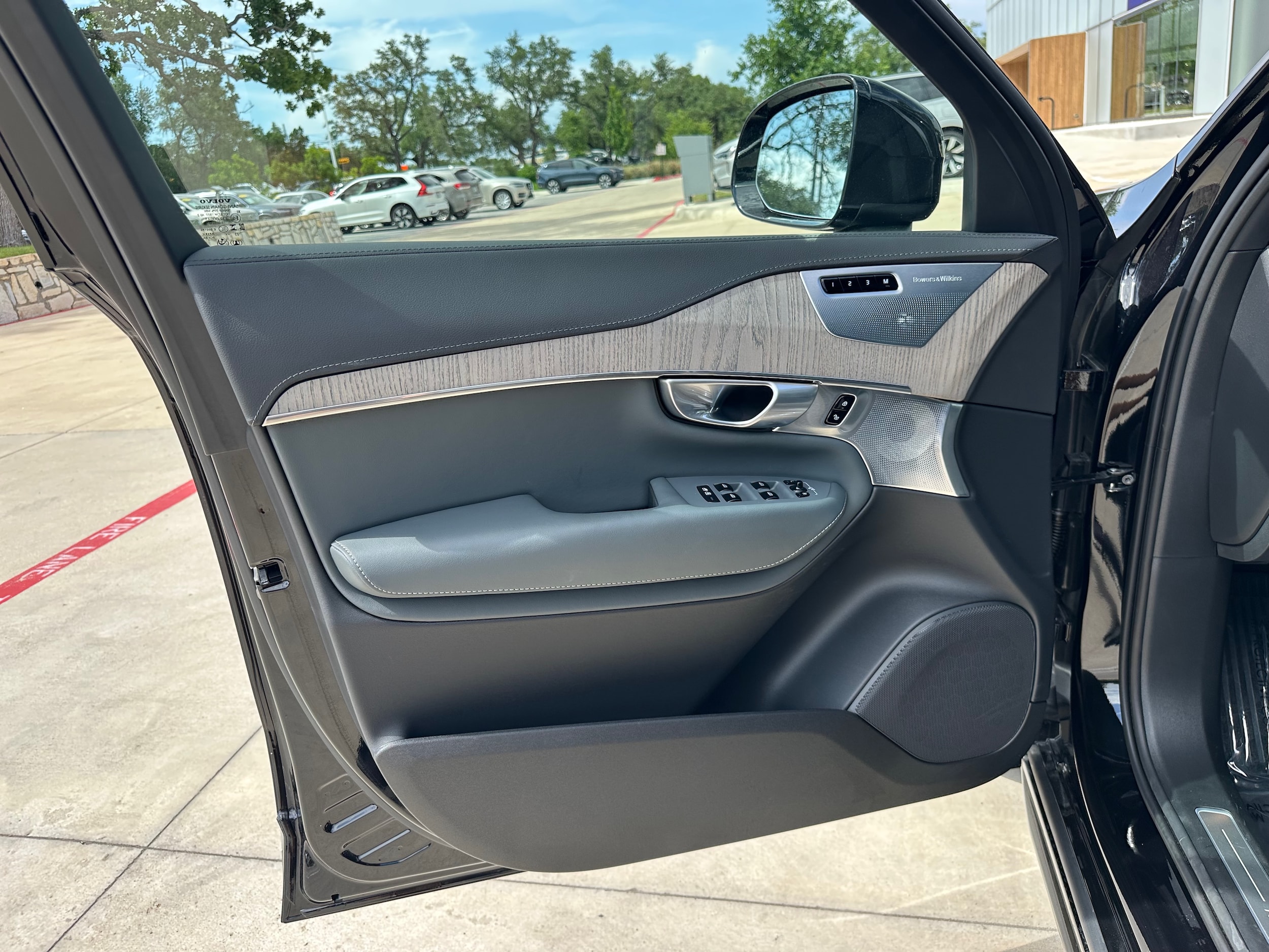 2024 Volvo XC90 Ultimate - Photo 24